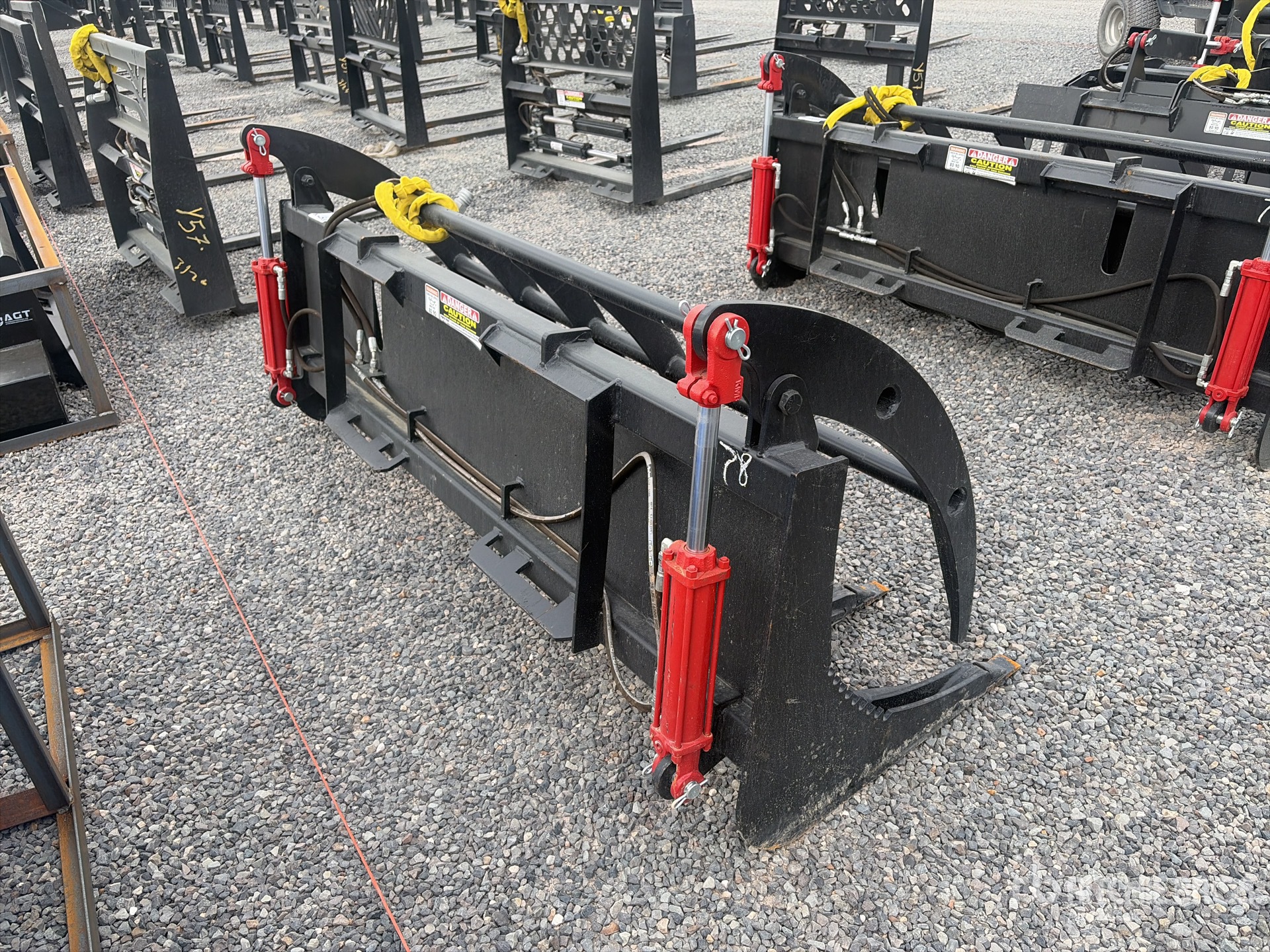 General Appearance with Foto, angolo anteriore sinistro