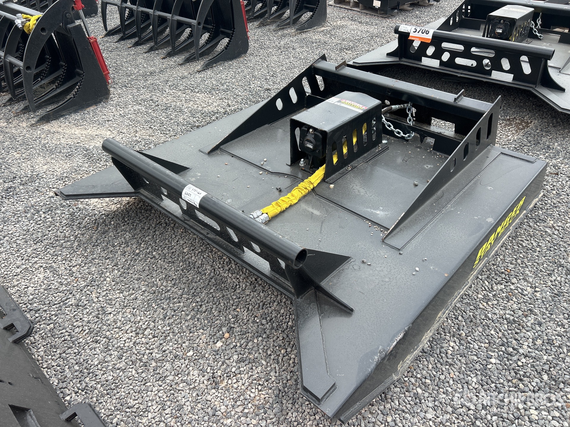 General Appearance with Foto, angolo anteriore sinistro