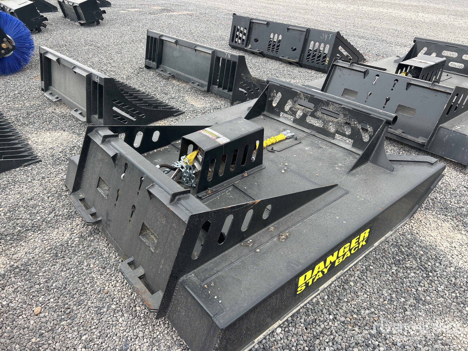 General Appearance with Foto, angolo anteriore sinistro