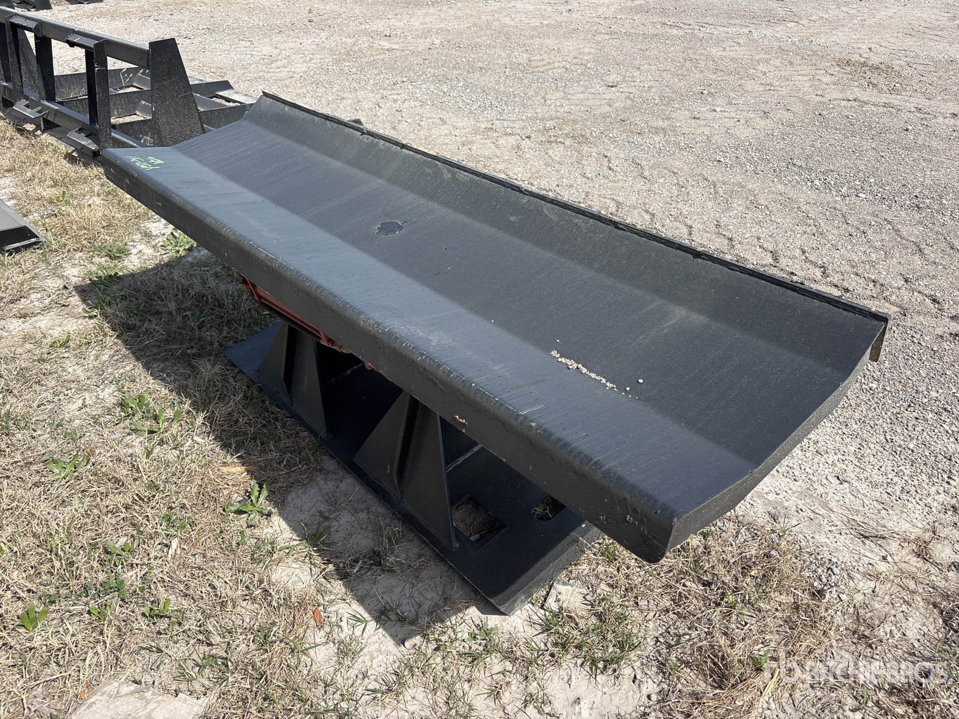 General Appearance with Foto, angolo anteriore sinistro