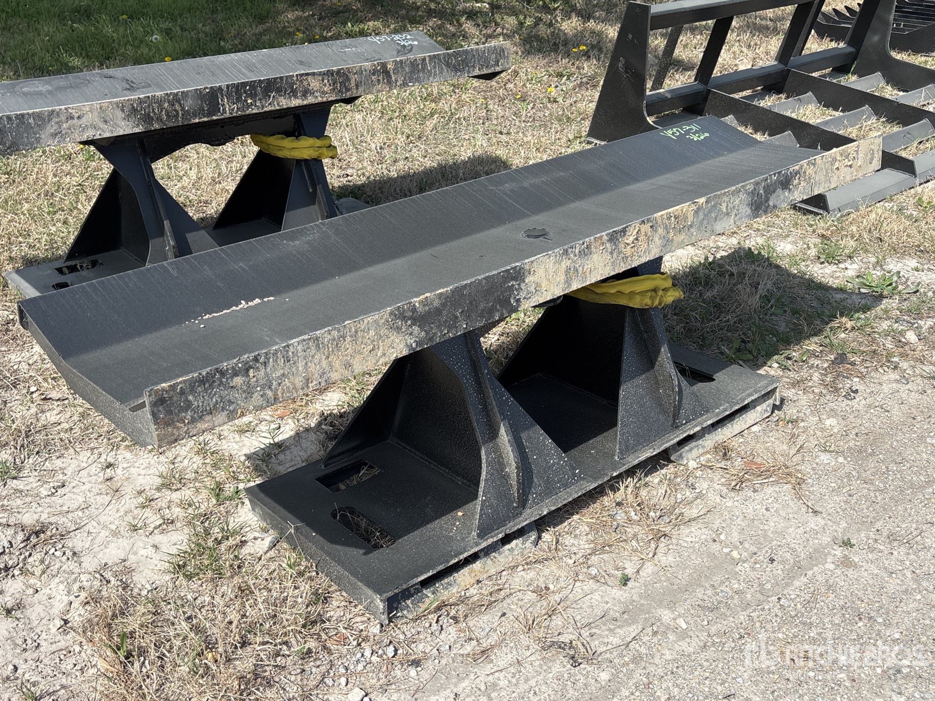 General Appearance with Foto, angolo anteriore destro