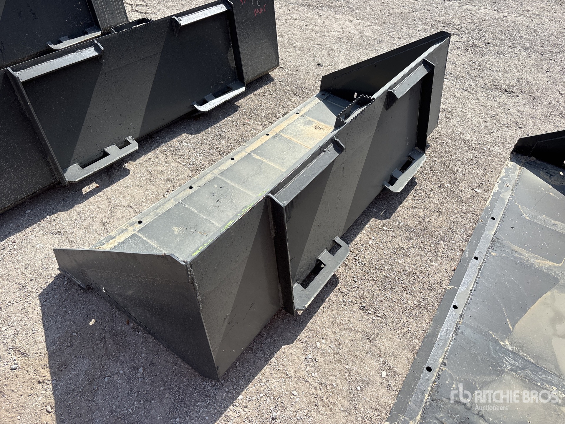 Aspect général with Image, coin arrière gauche