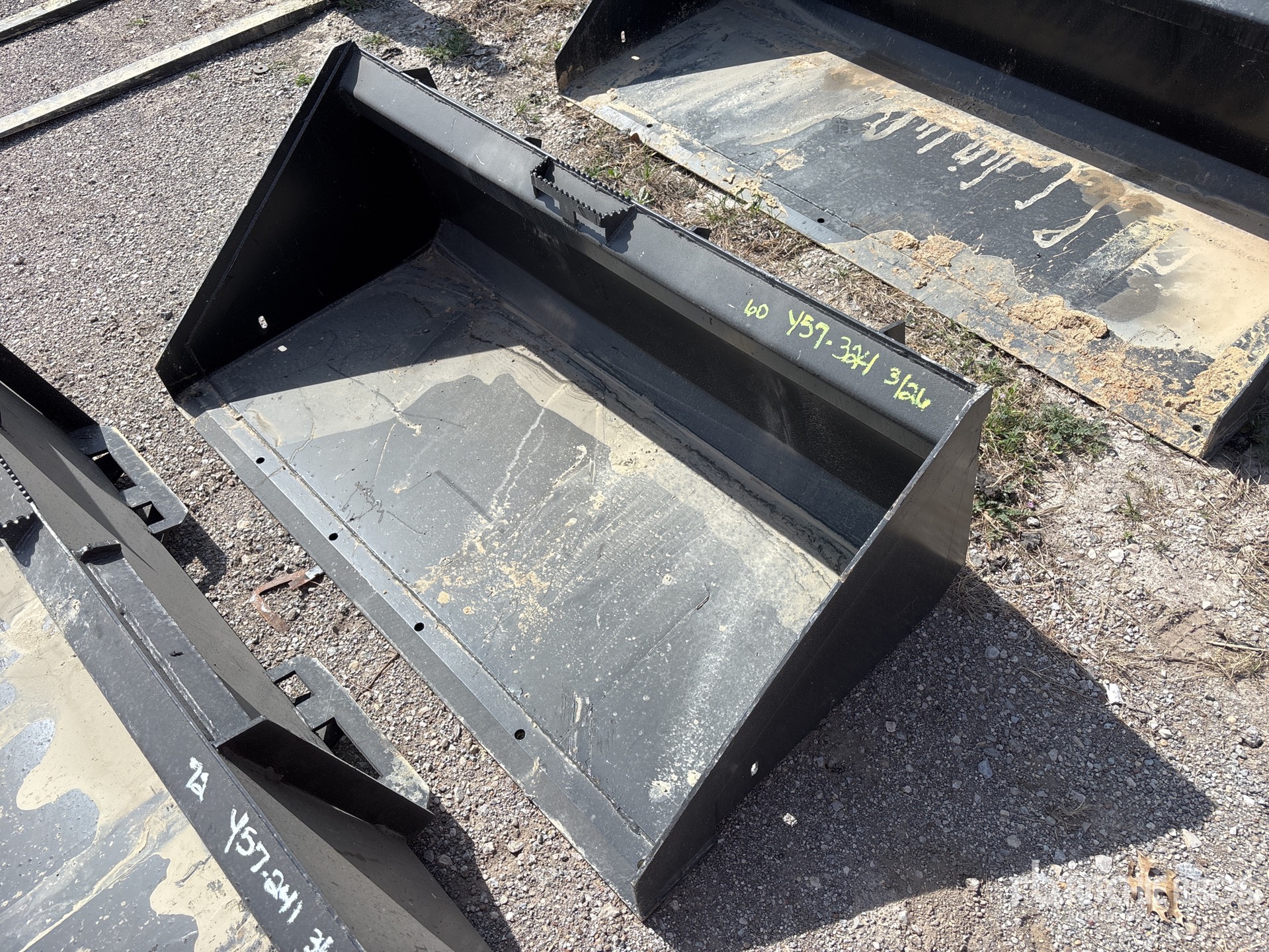 Aspect général with Image, coin avant gauche