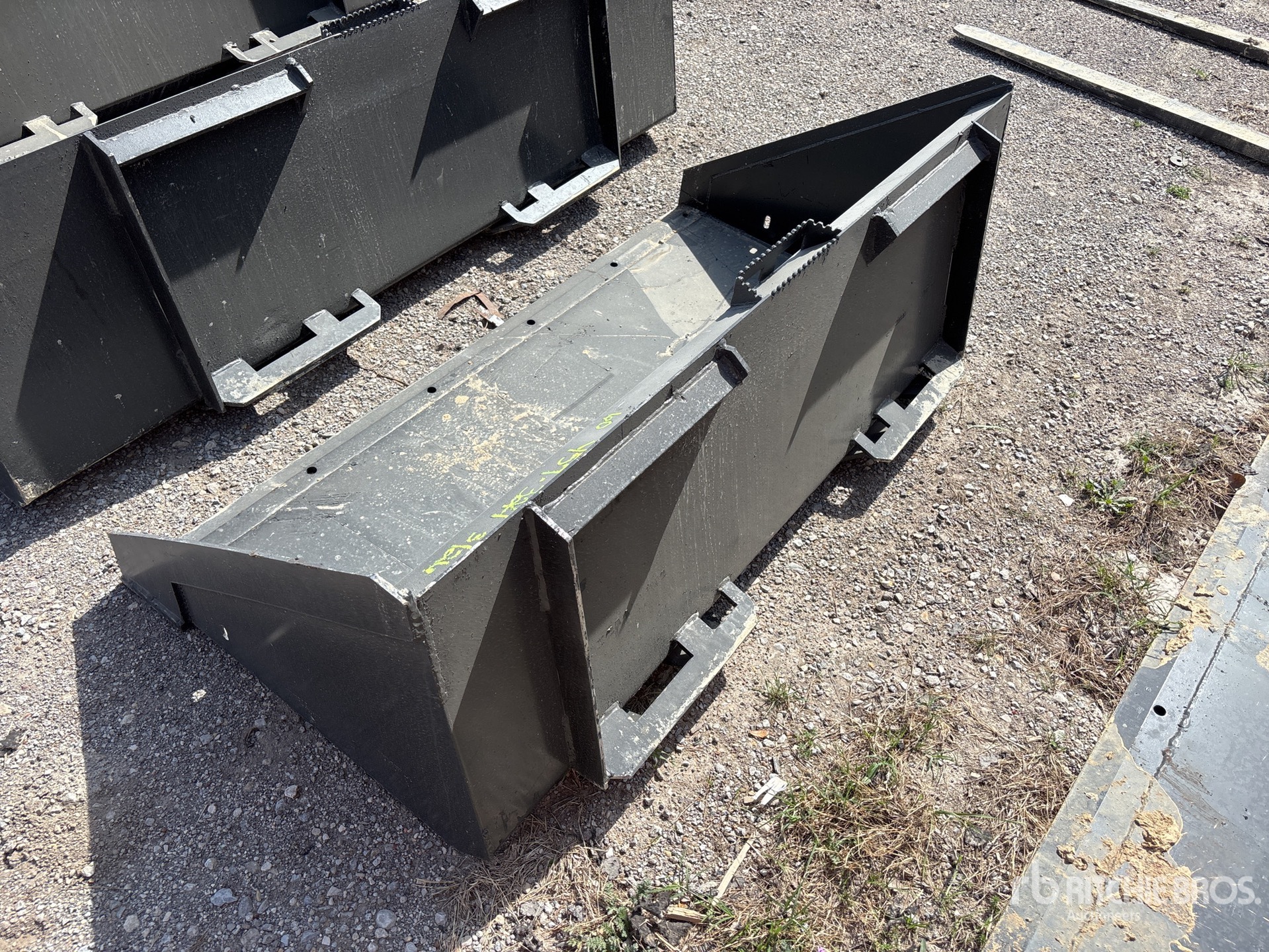 Aspect général with Image, coin arrière gauche