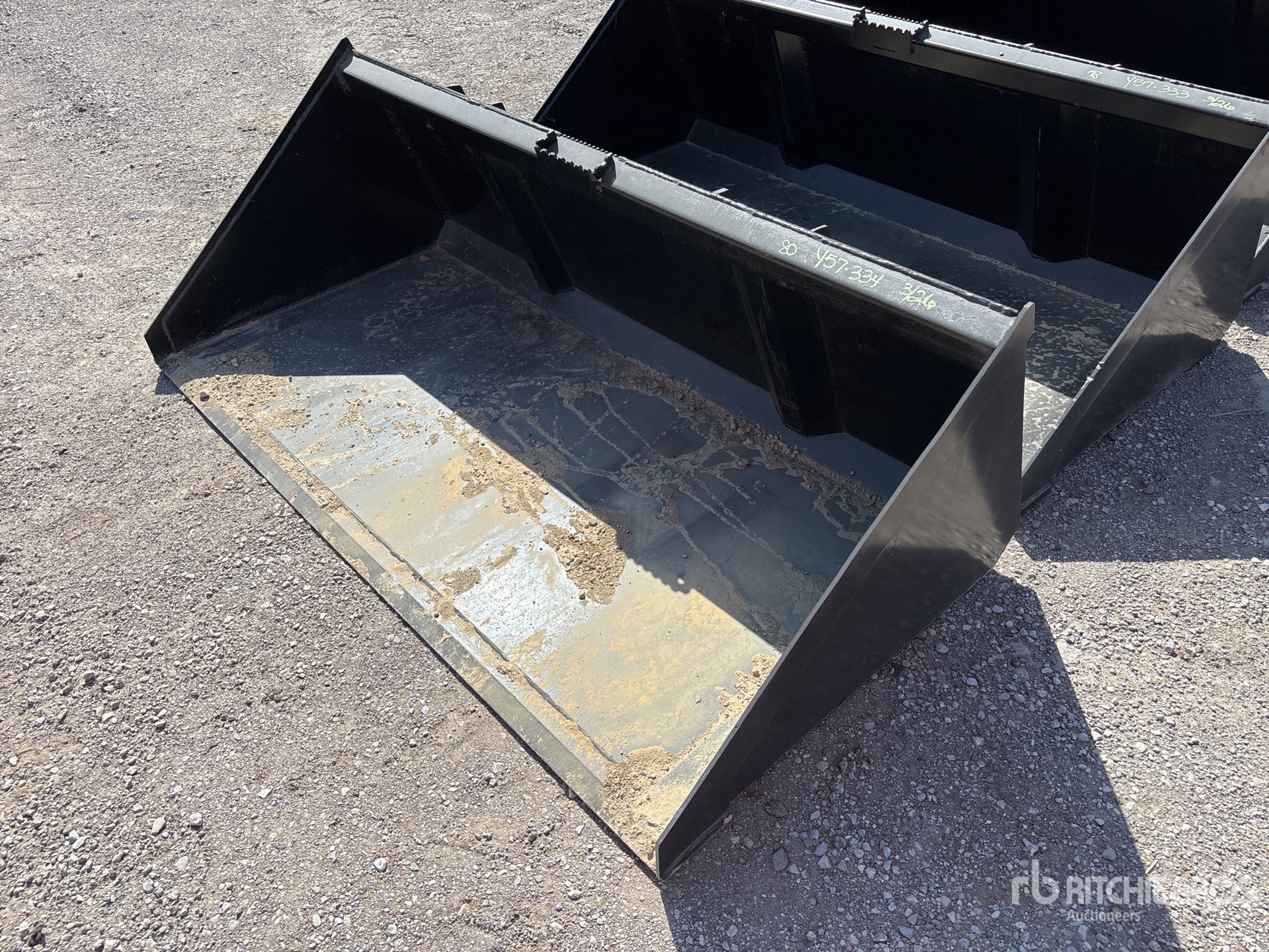 Aspect général with Image, coin avant gauche