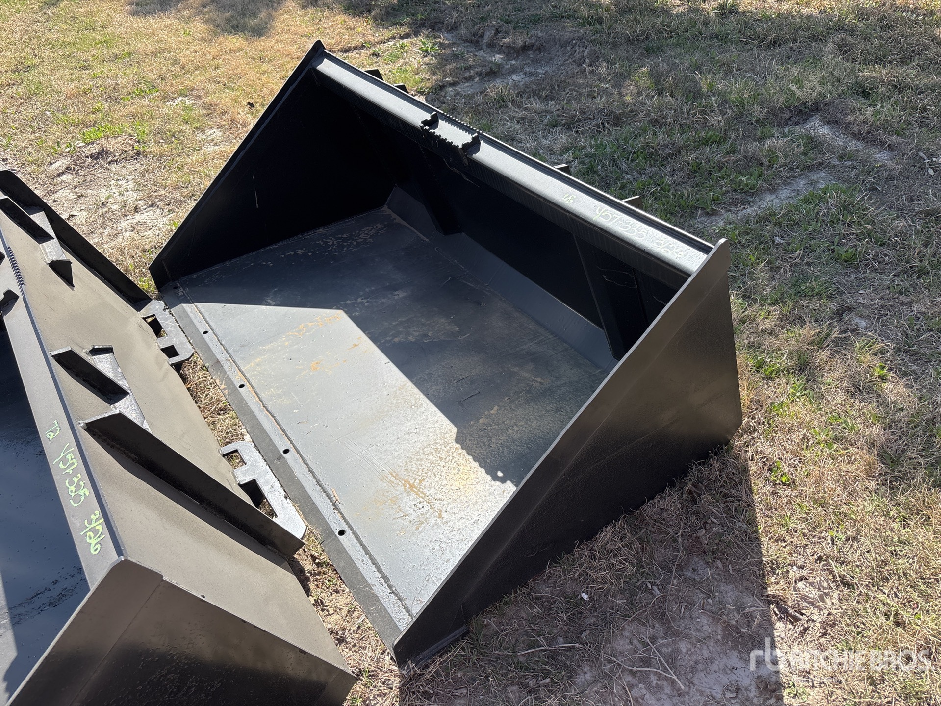 Aspect général with Image, coin avant gauche