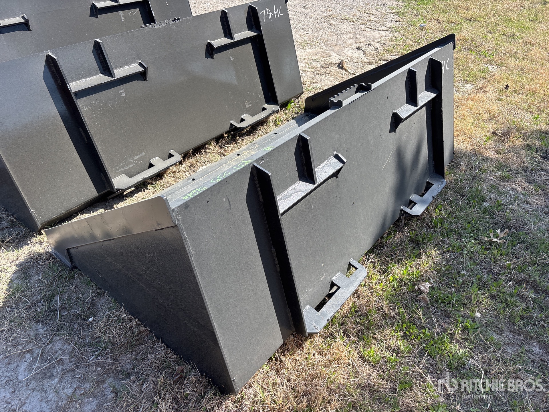 Aspect général with Image, coin arrière gauche