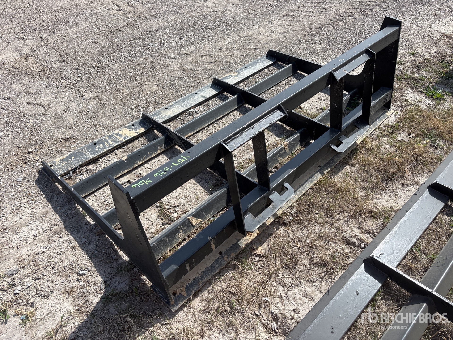 General Appearance with Bild, Ecke hinten links