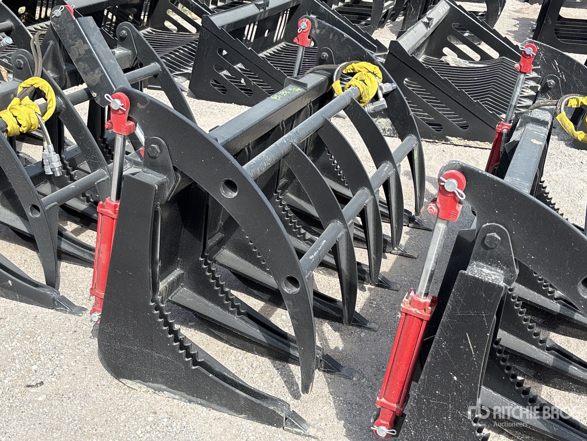 Aspect général with Image, coin avant droit