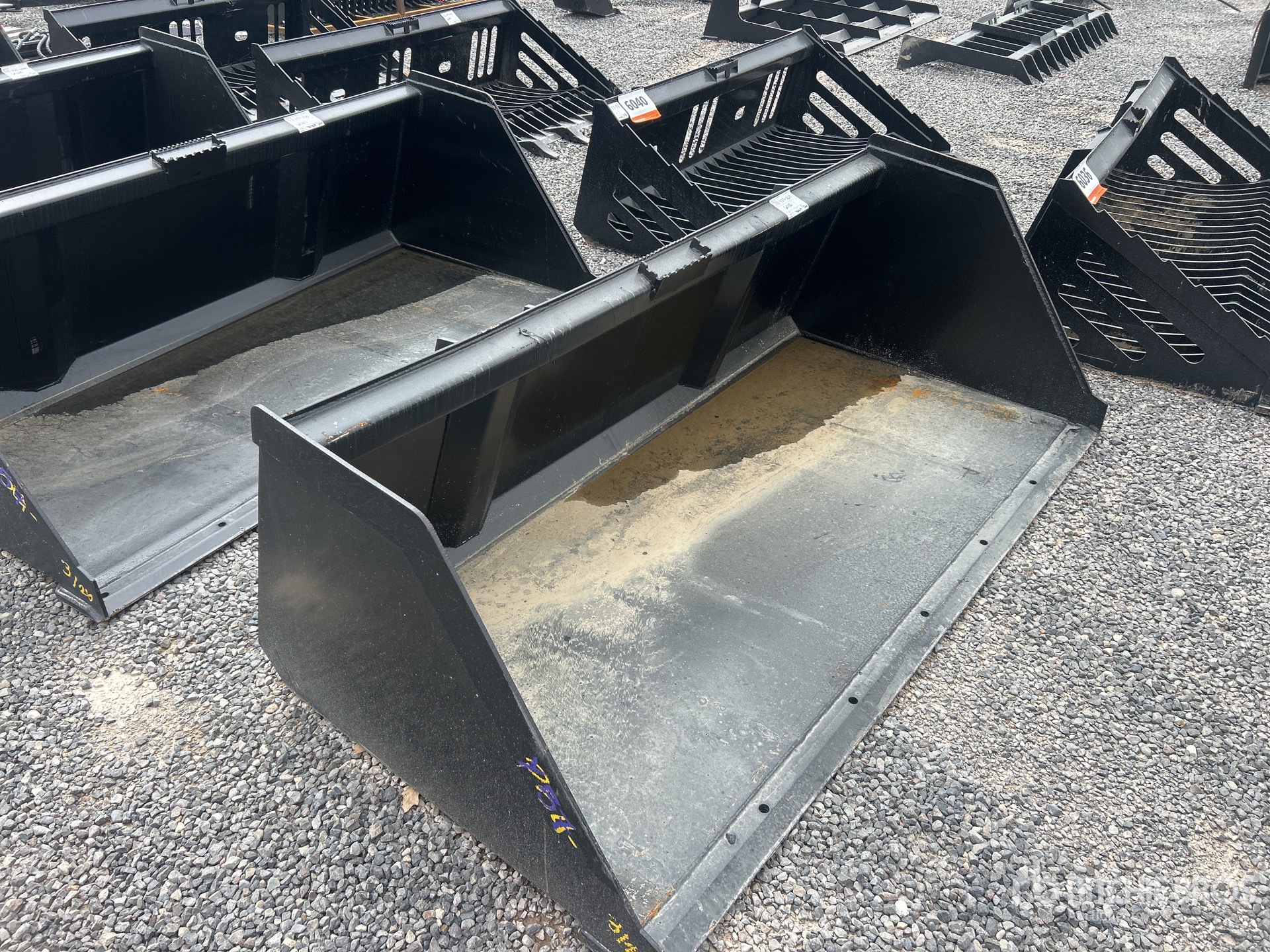 General Appearance with Foto, angolo anteriore destro