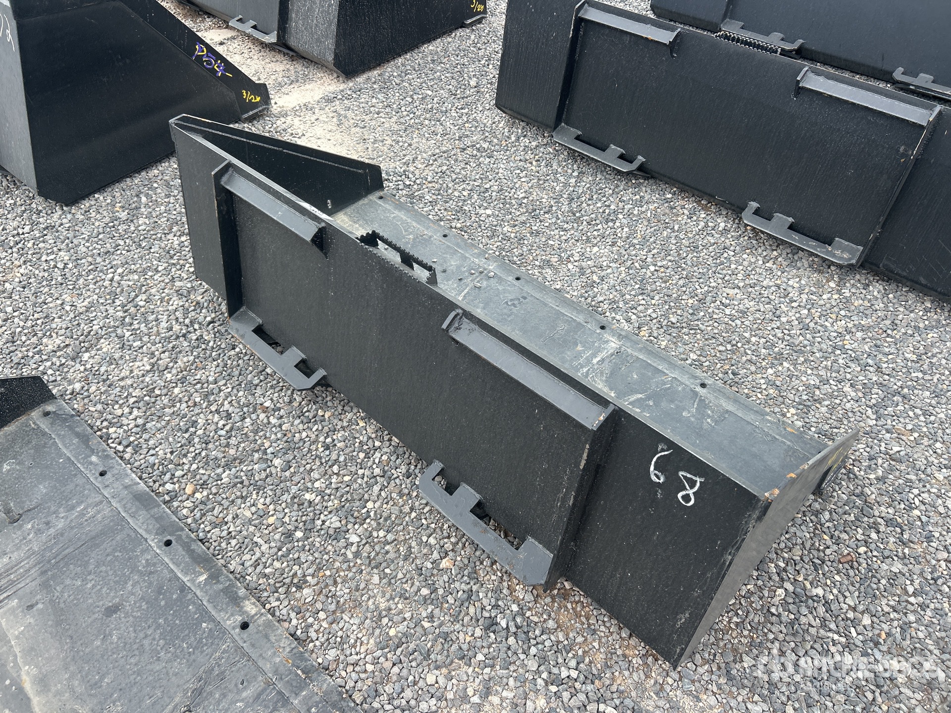 General Appearance with Foto, angolo anteriore sinistro