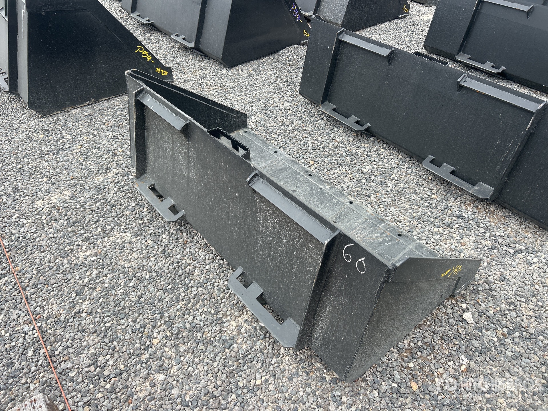 General Appearance with Foto, angolo anteriore sinistro