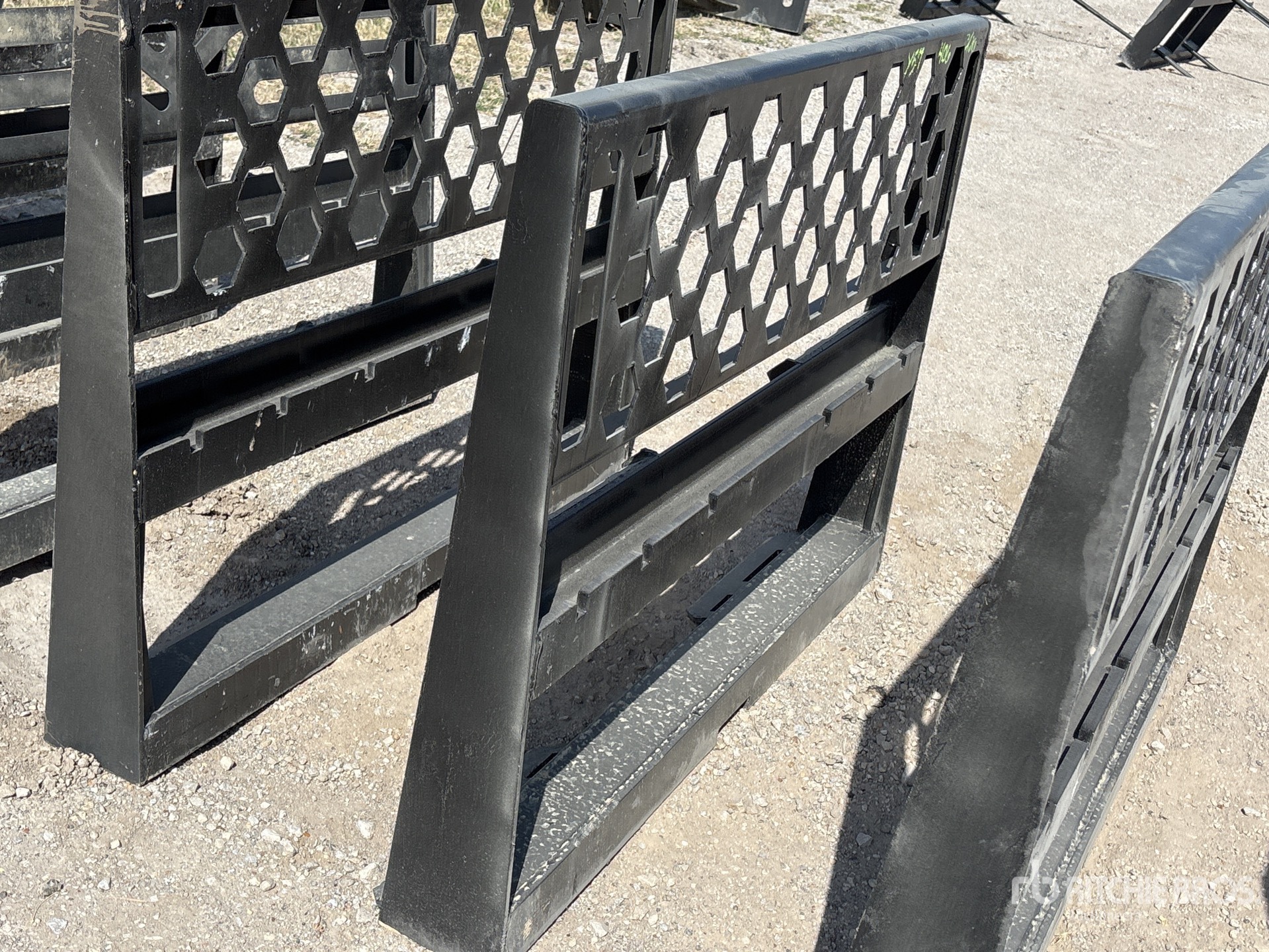 Aspect général with Image, coin avant droit