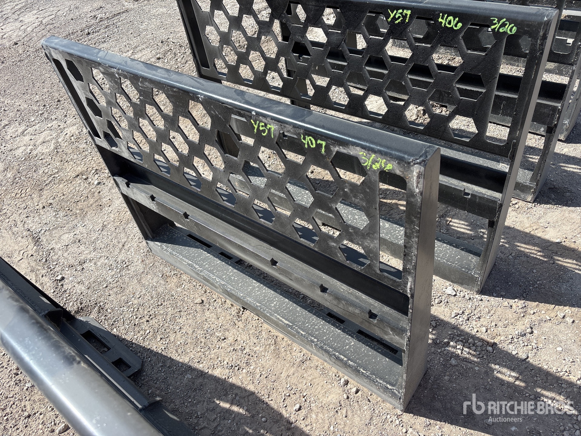 Aspect général with Image, coin avant gauche