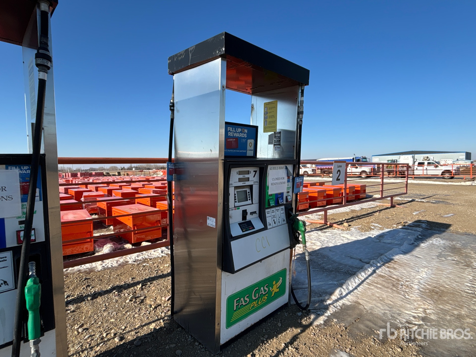 General Appearance with Picture, Right Front Corner