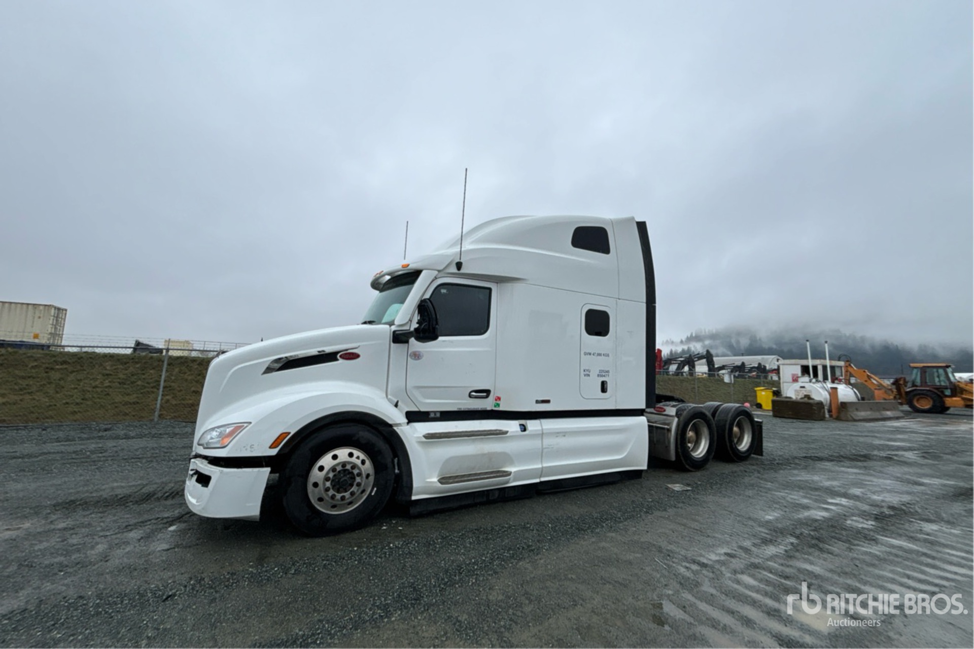 General Appearance with Picture, Left Front Corner