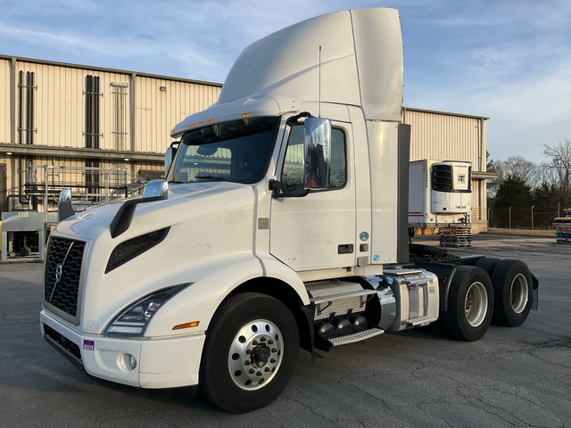 2020 Volvo VNR64T 6x4 T/A Day Cab Truck Tractor