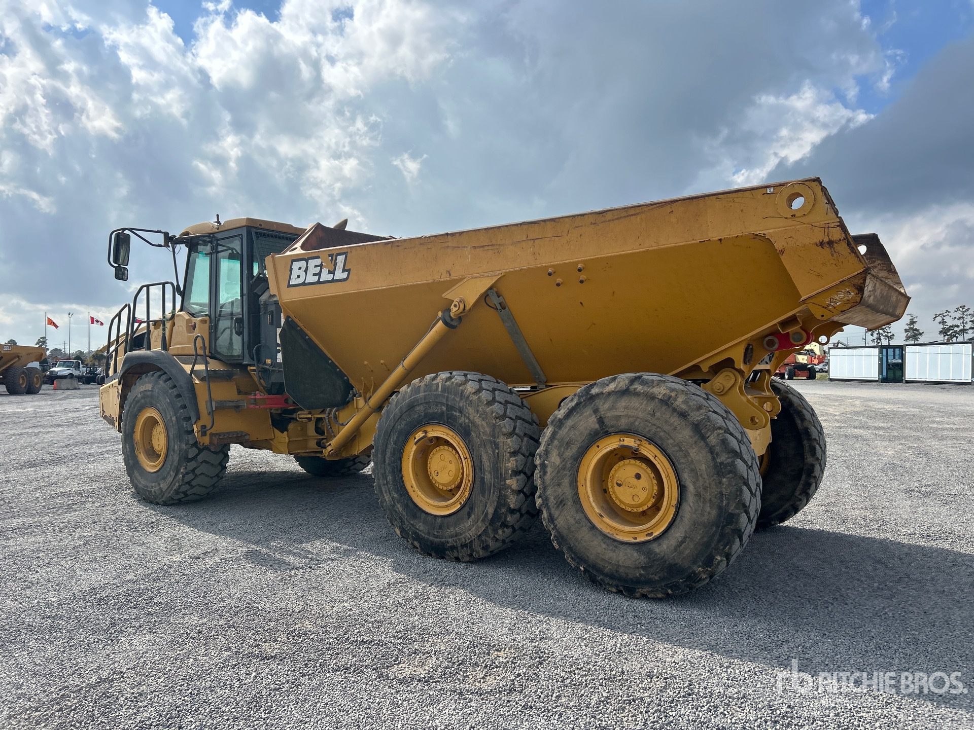 General Appearance with Imagen: esquina trasera izquierda