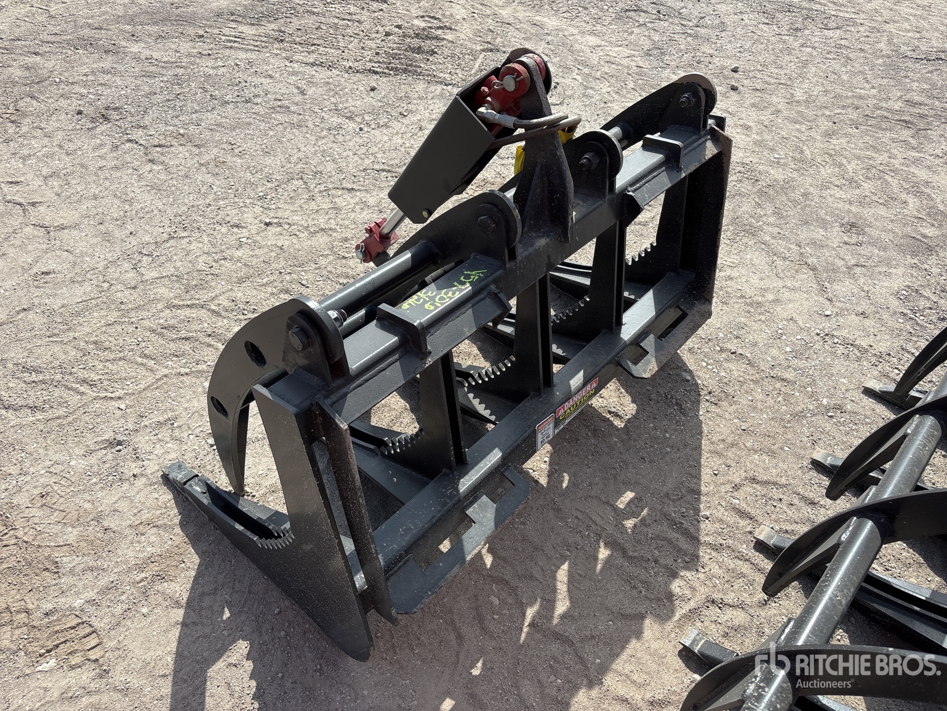 General Appearance with Foto, angolo posteriore sinistro