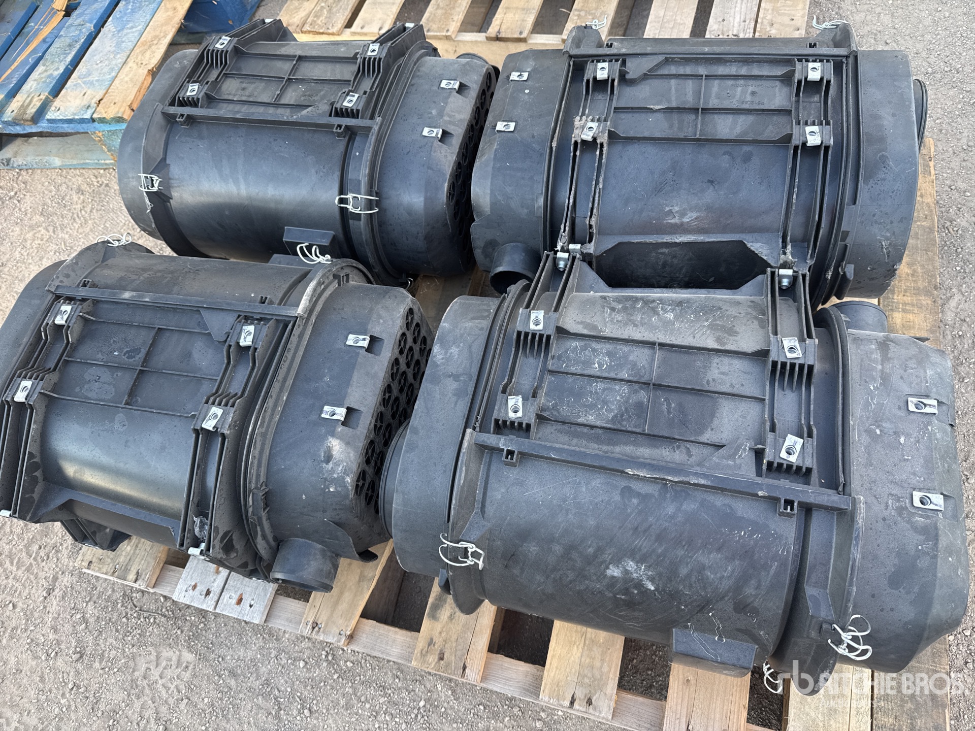 Aspect général with Image, coin avant gauche