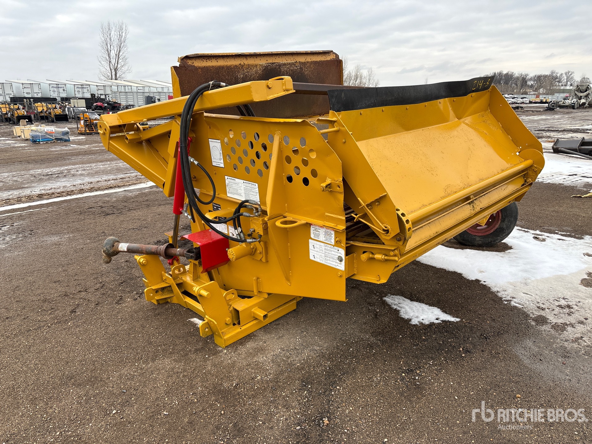 General Appearance with Foto, angolo anteriore sinistro