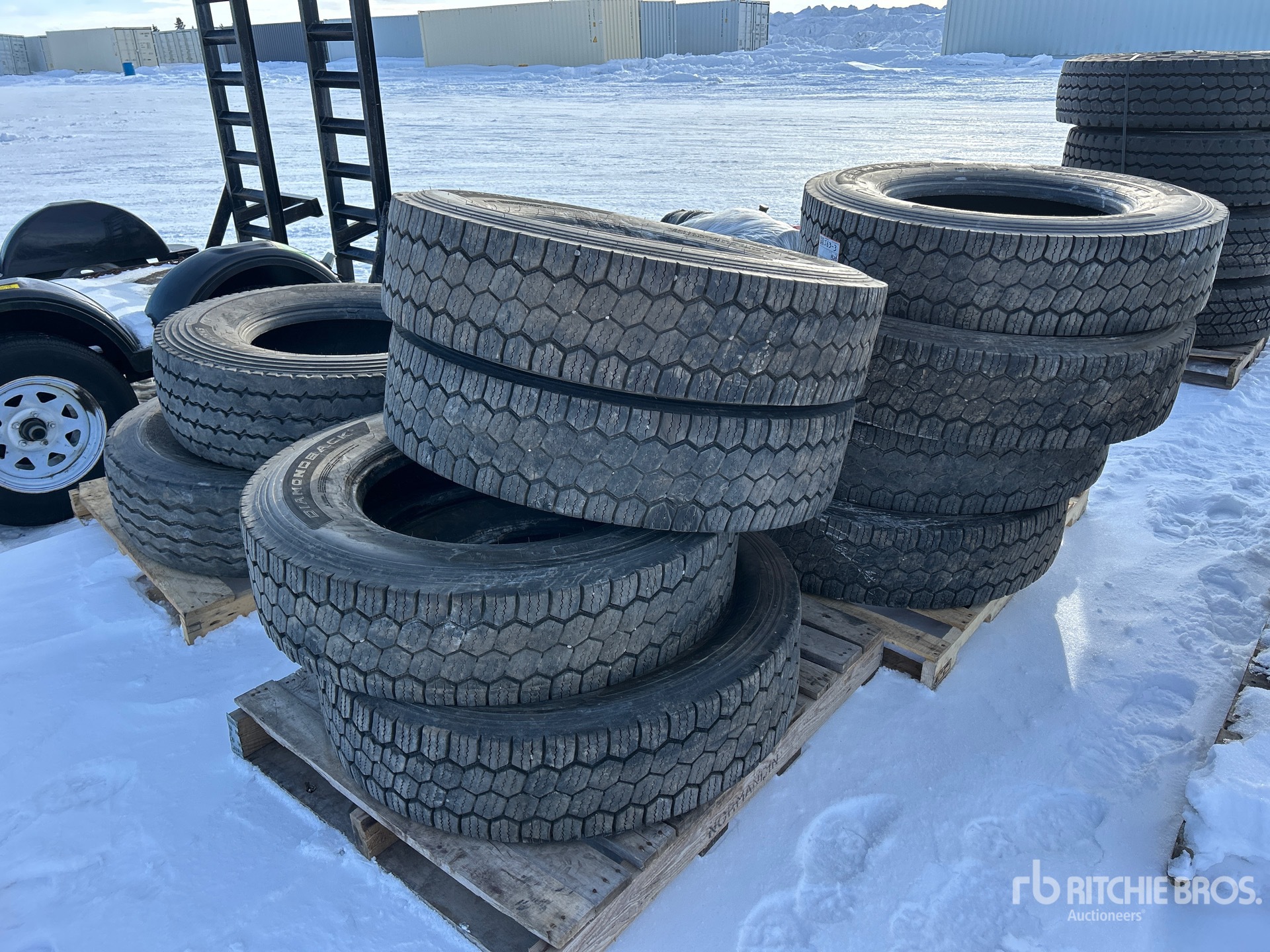 Aspect général with Image, coin avant gauche