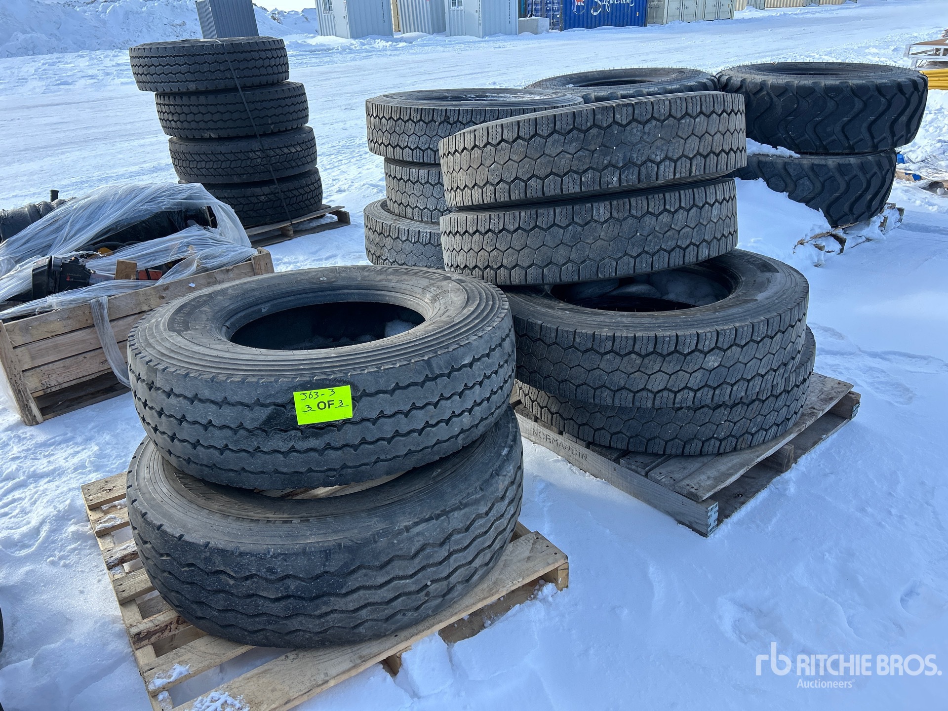 Aspect général with Image, coin avant droit