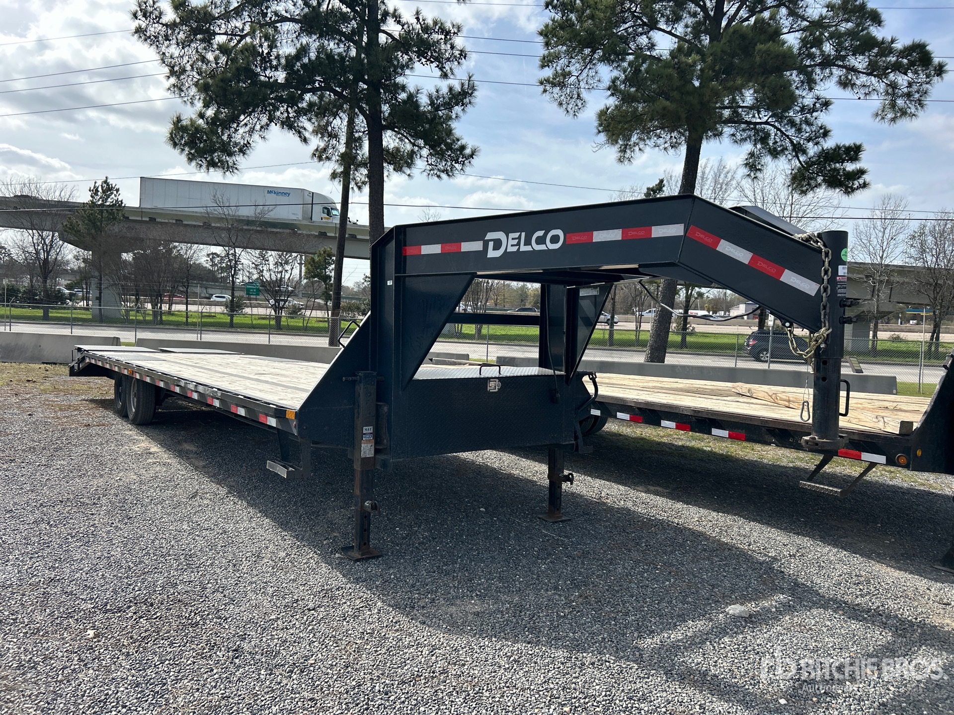 General Appearance with Zdjęcie, prawy górny róg