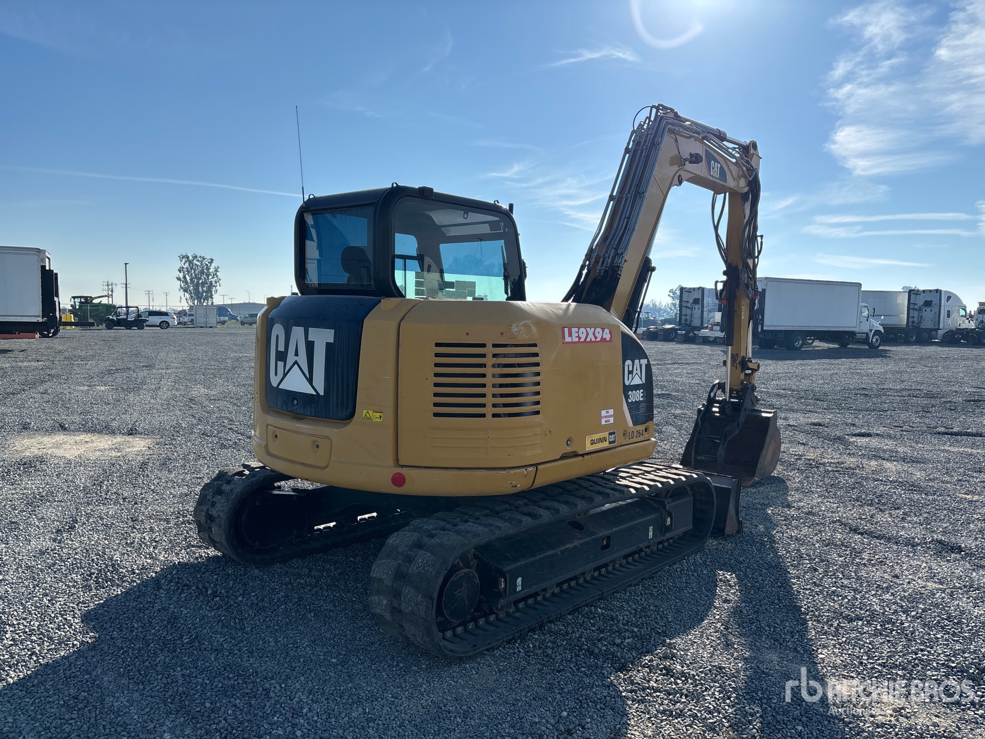 General Appearance with Picture, Right Rear Corner