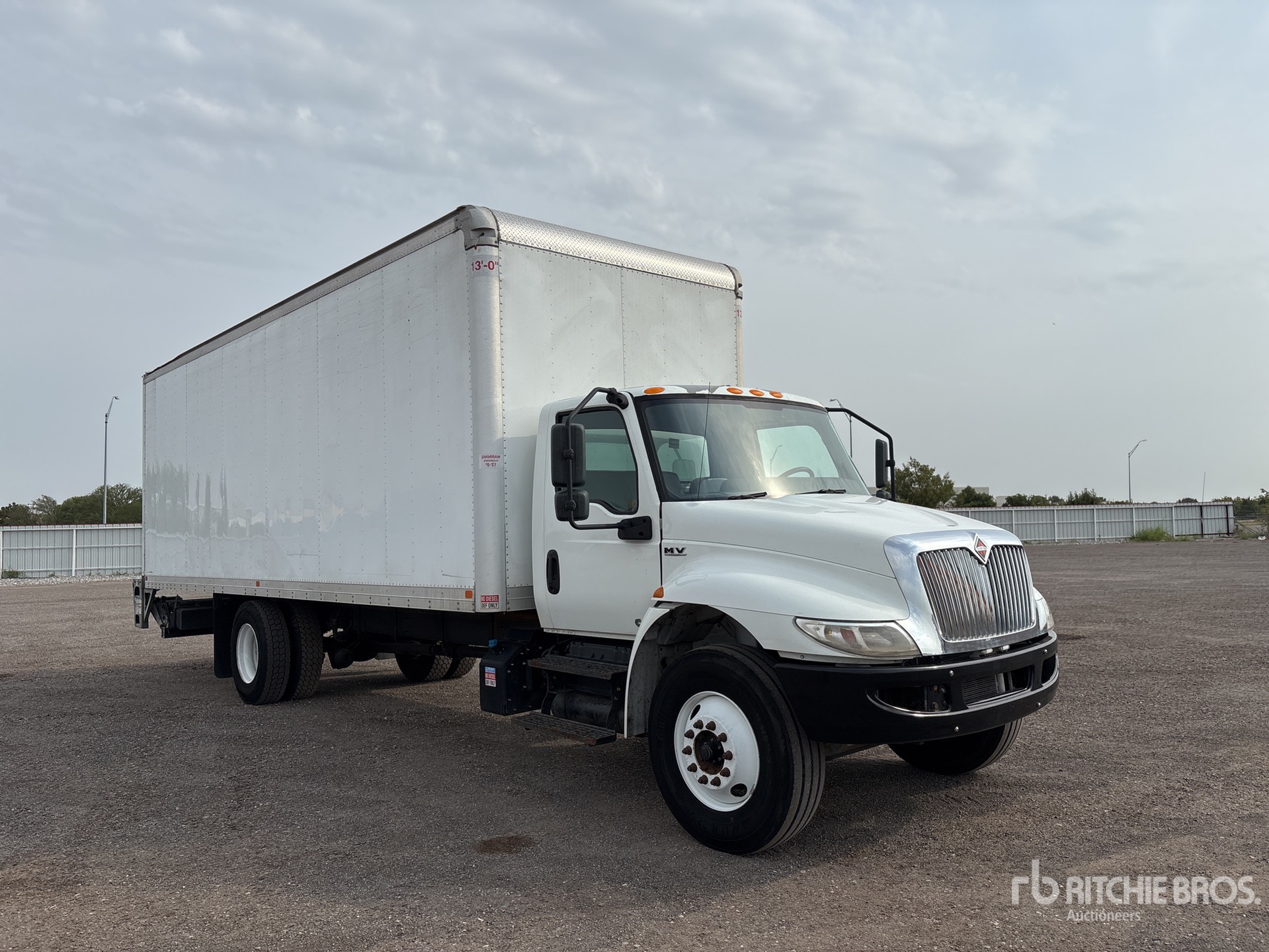 2022 International MV607