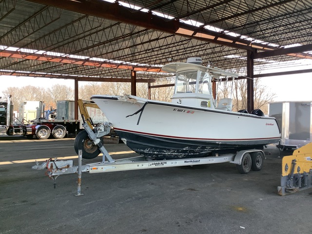 2015 NorthCoast 26 ft Center Console w/ 2018 T/A Loadrite Trailer