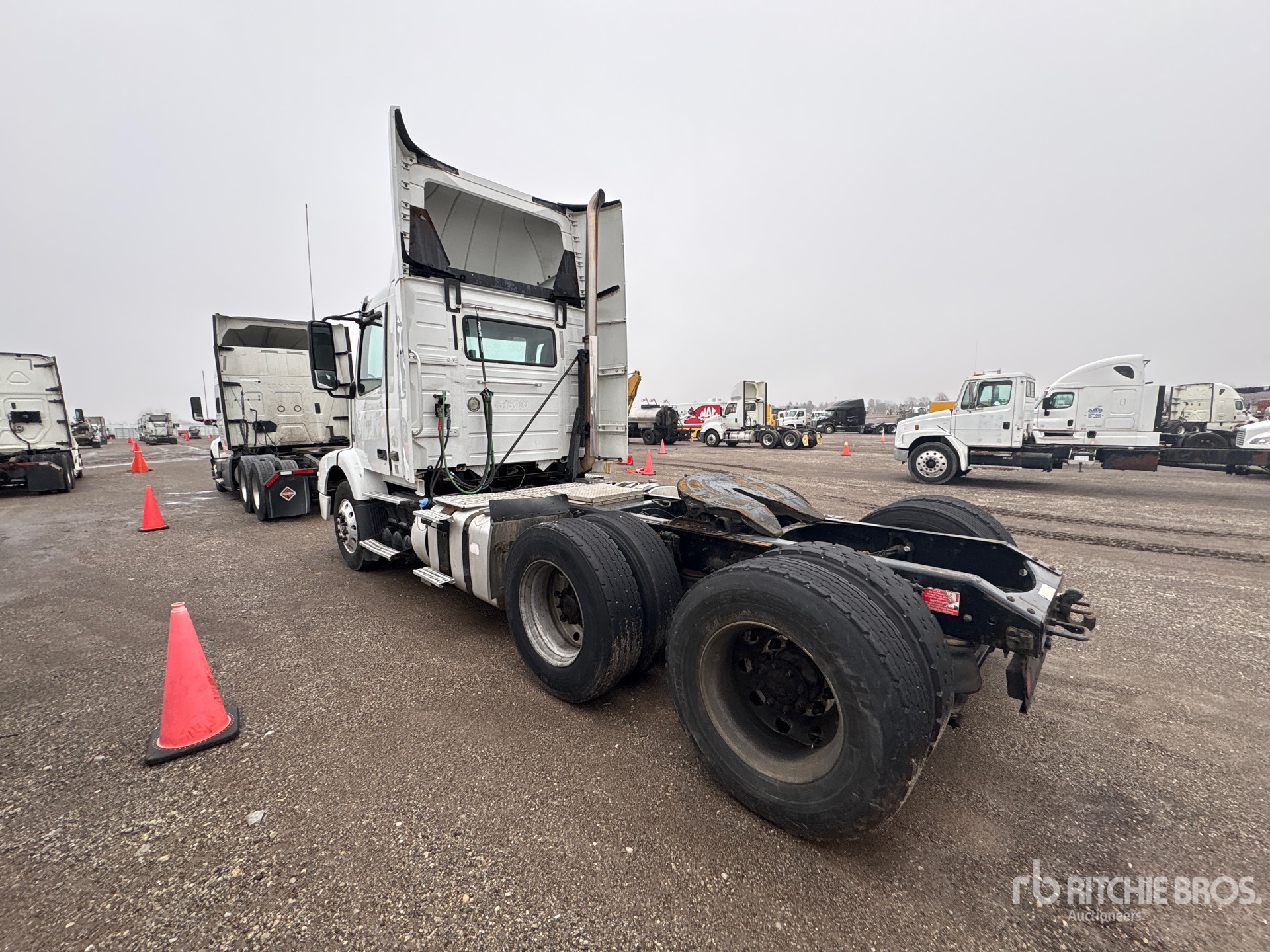 Aspect général with Image, coin arrière gauche