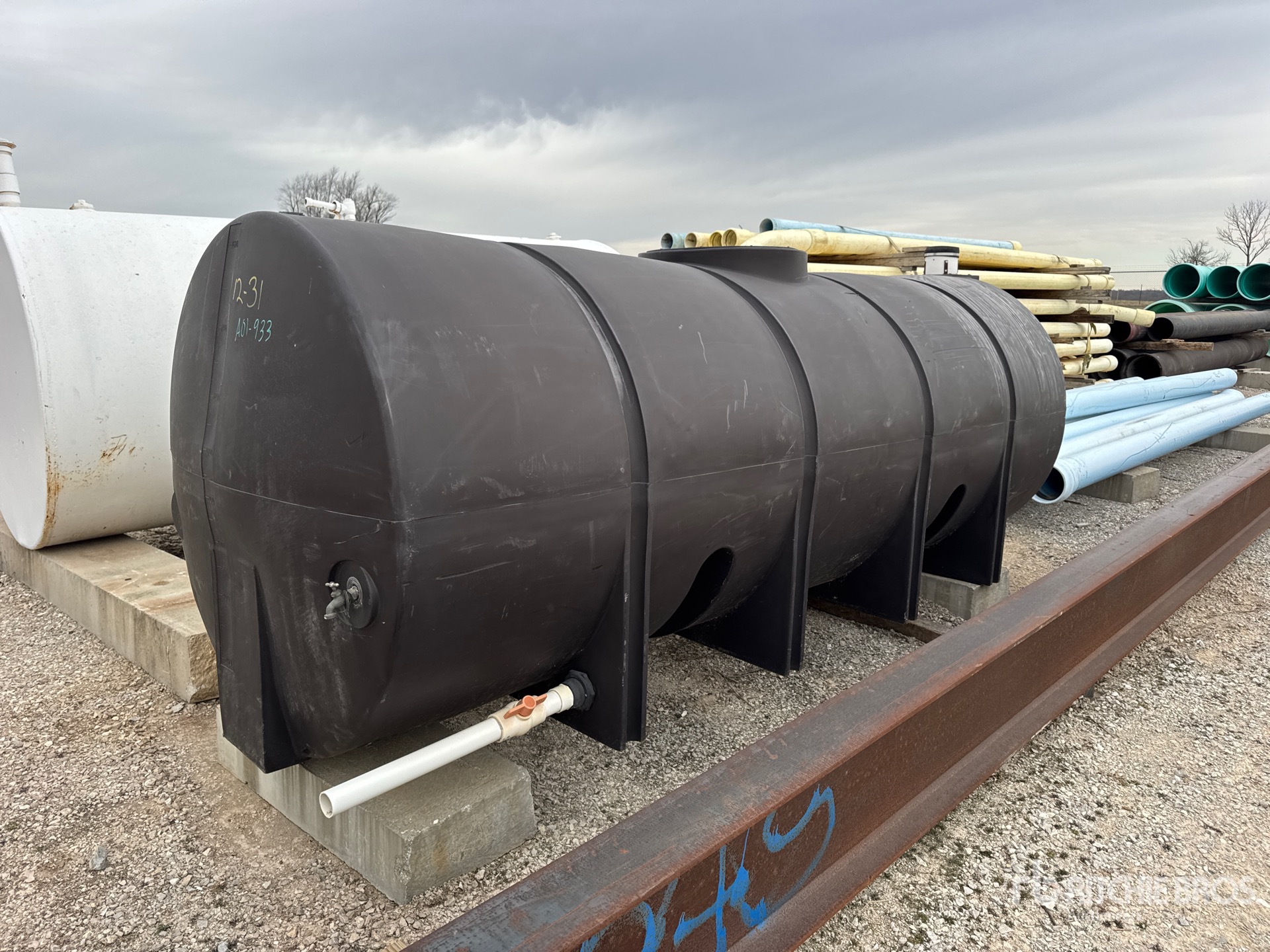 General Appearance with Bild, Ecke vorne rechts