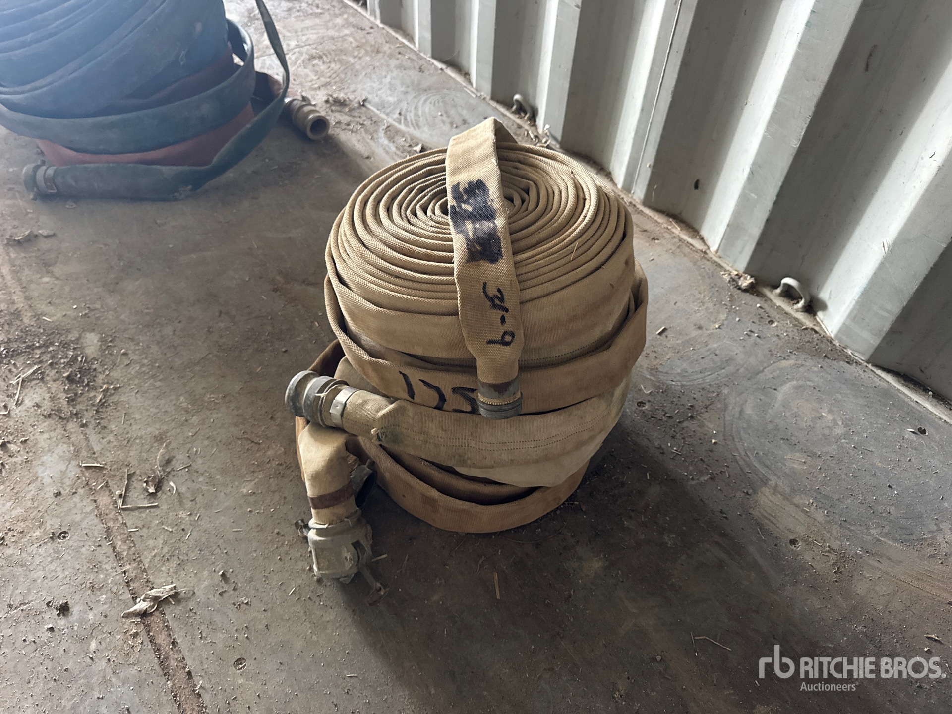 General Appearance with Bild, Ecke vorne rechts