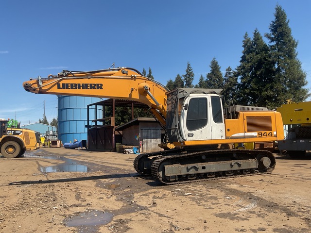 2011 Liebherr R944C Tracked Excavator