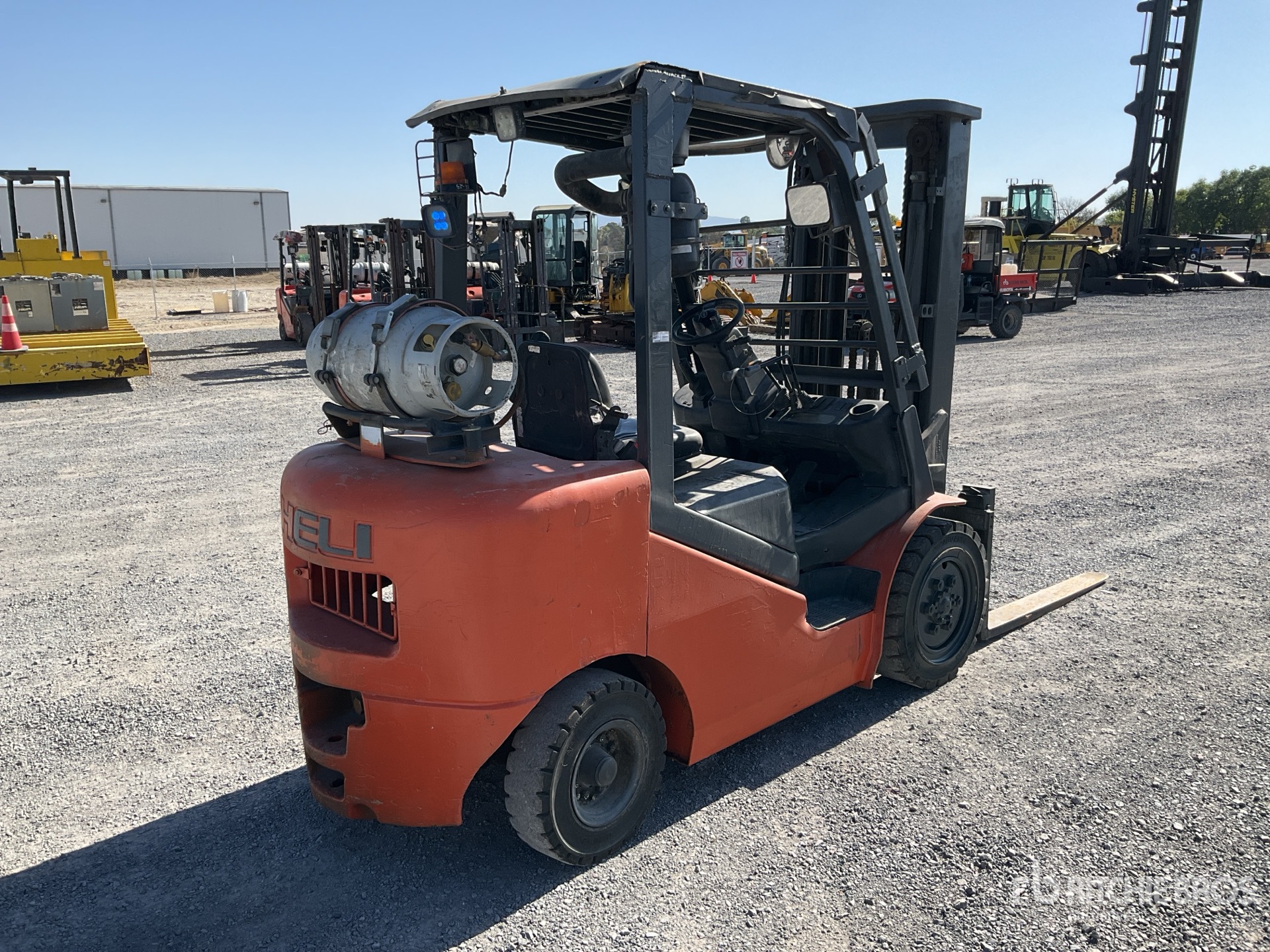 General Appearance with Imagen: esquina trasera derecha