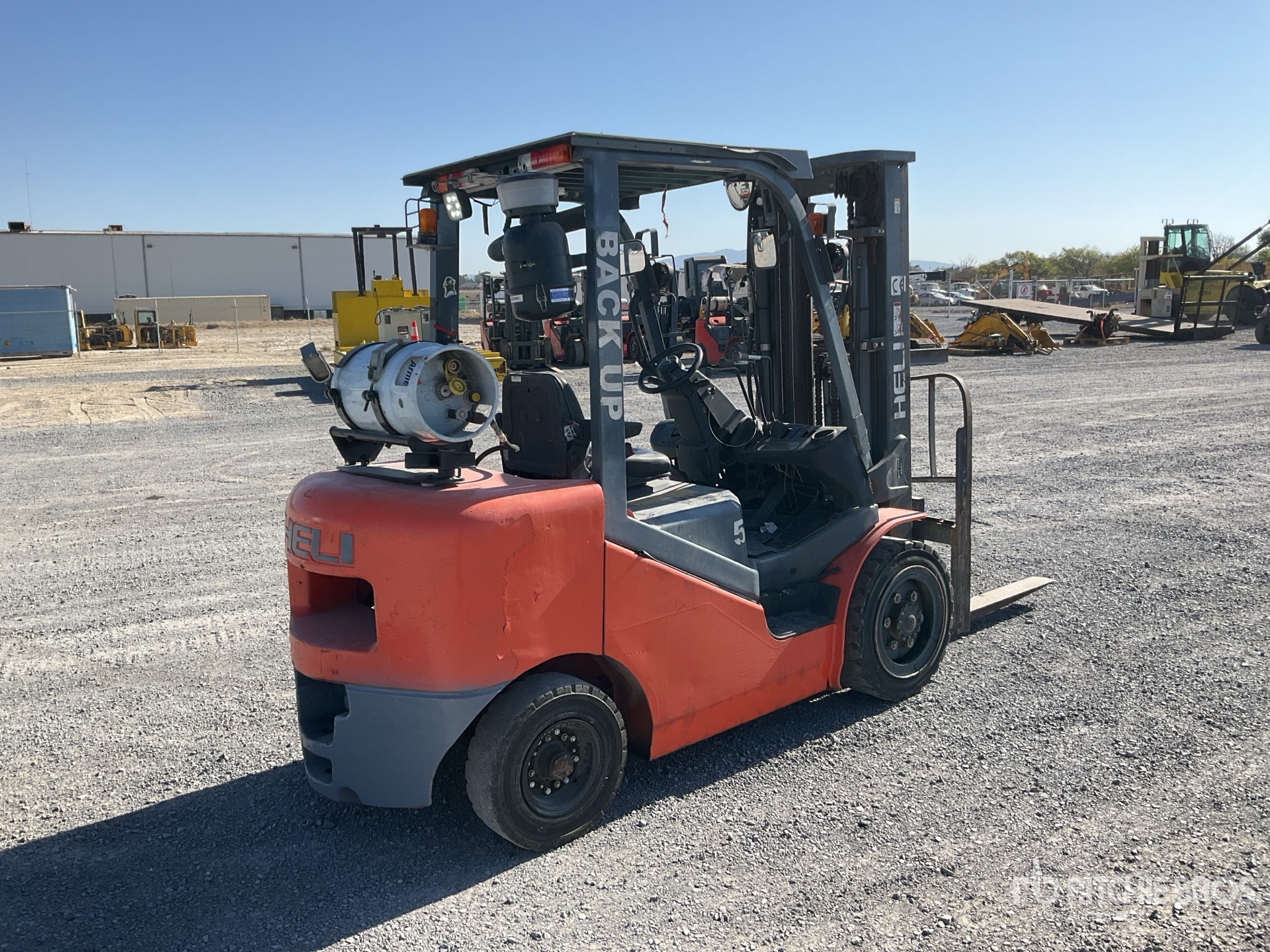 General Appearance with Imagen: esquina trasera derecha