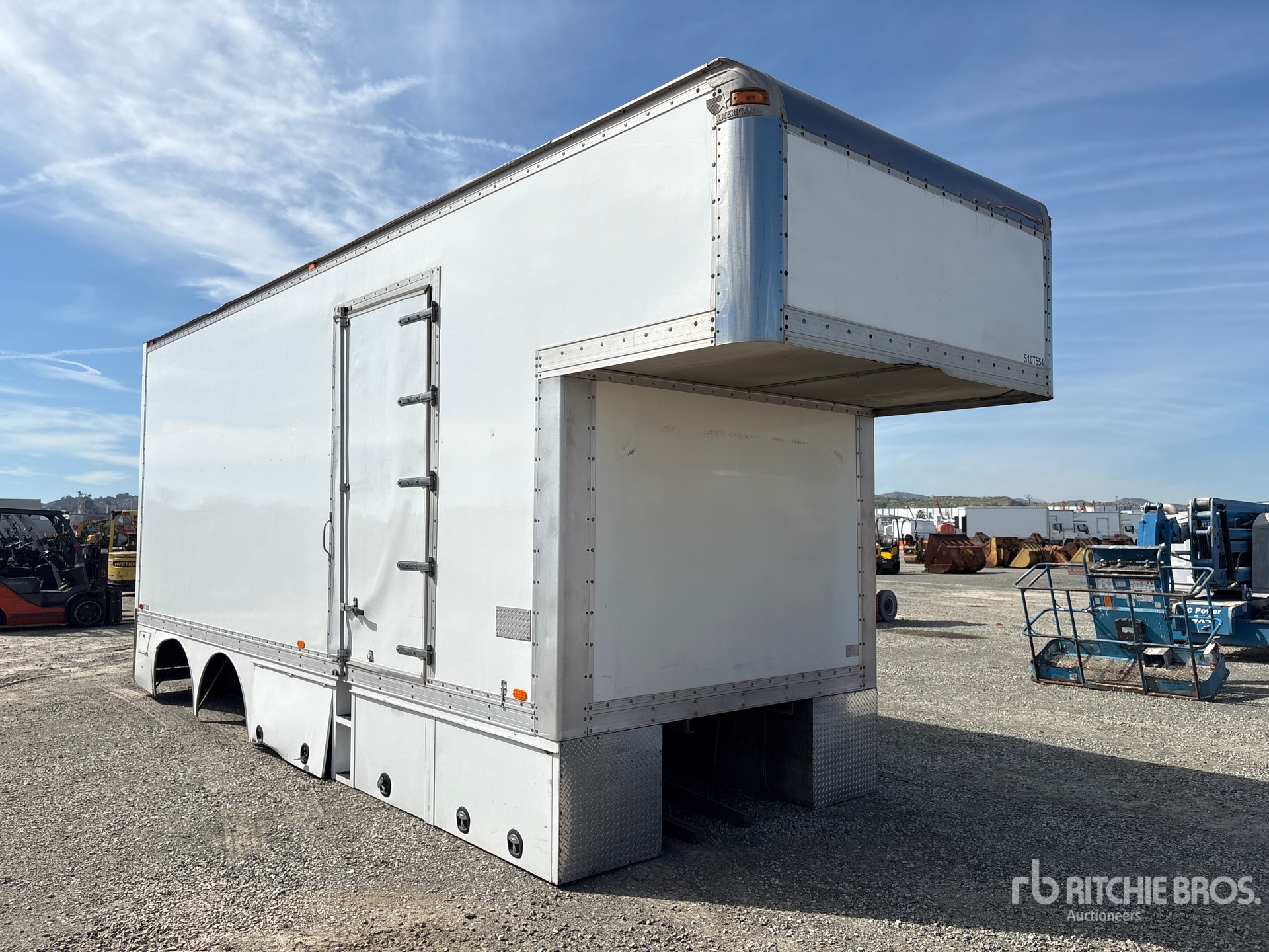 General Appearance with Foto, angolo anteriore destro