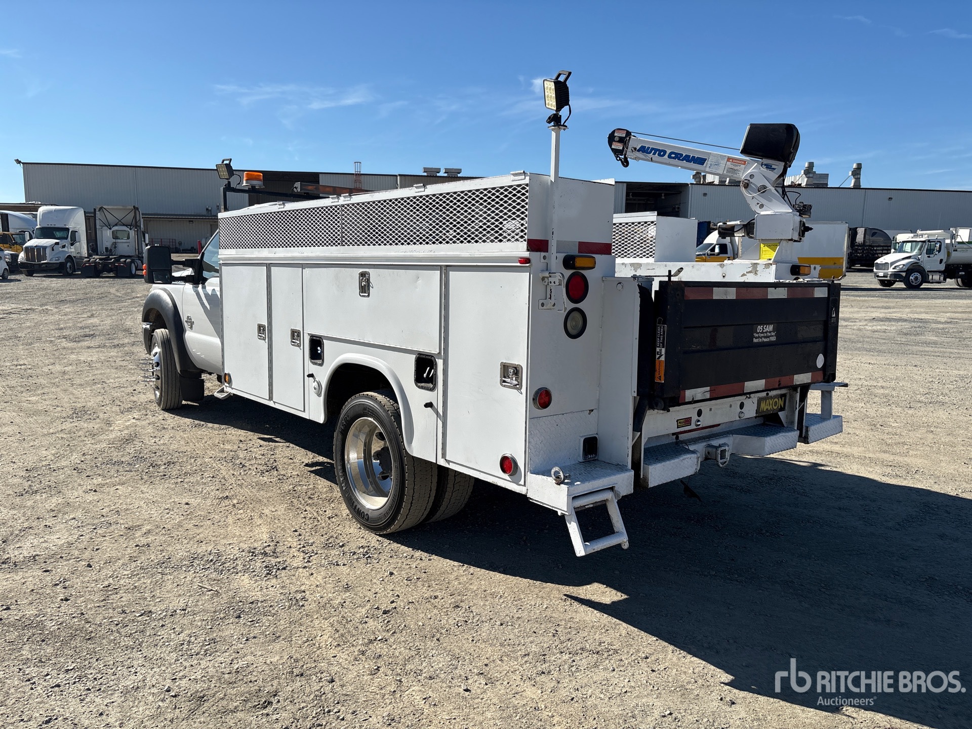 General Appearance with Imagen: esquina trasera izquierda