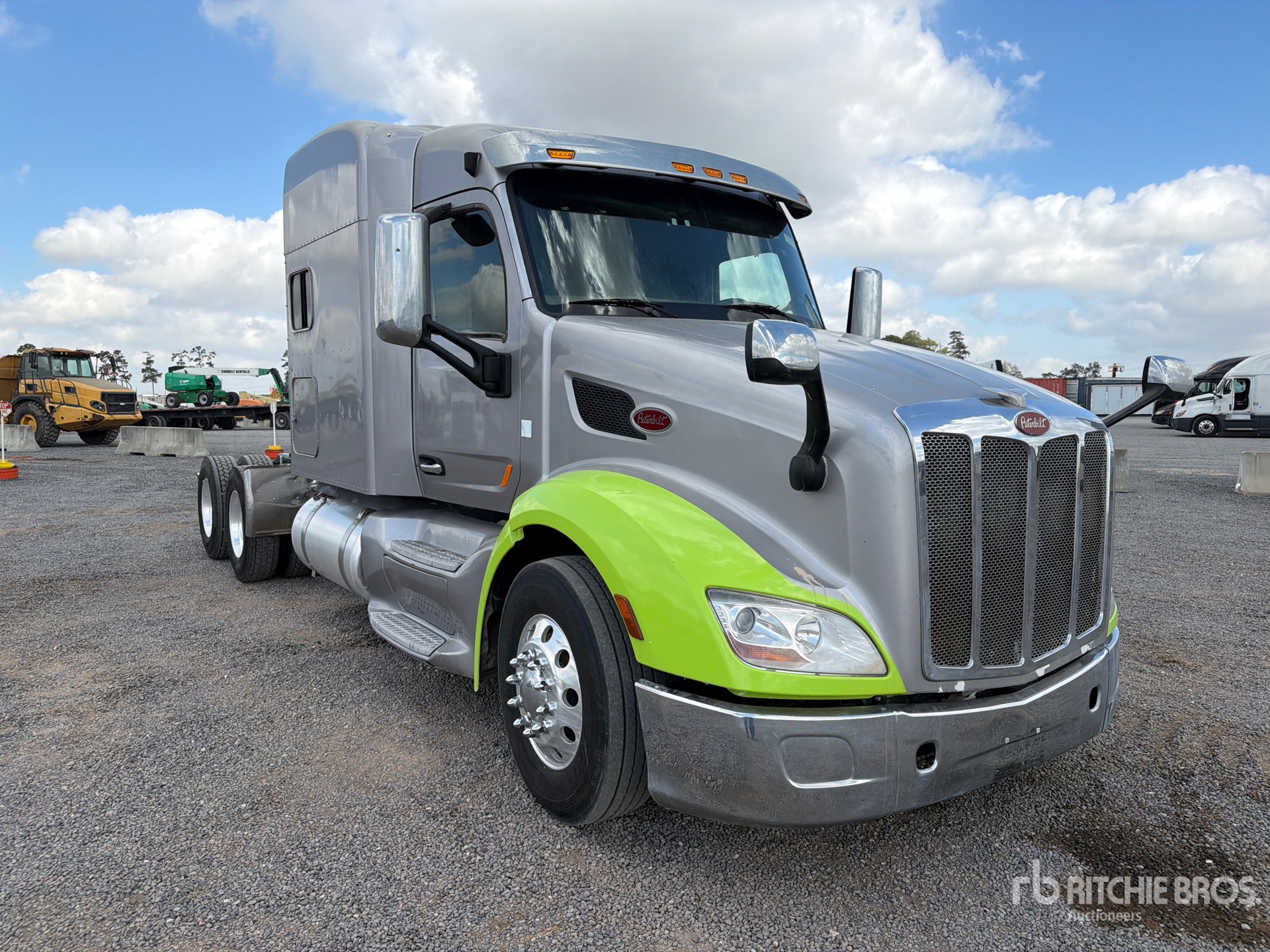 General Appearance with Imagen: esquina delantera derecha