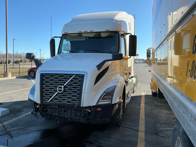 2023 Volvo VNL 760 6x4 T/A Sleeper Truck Tractor (Inoperable)
