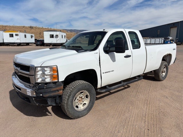 2008 Chevrolet 2500 HD 4x4 Extended Cab Pickup