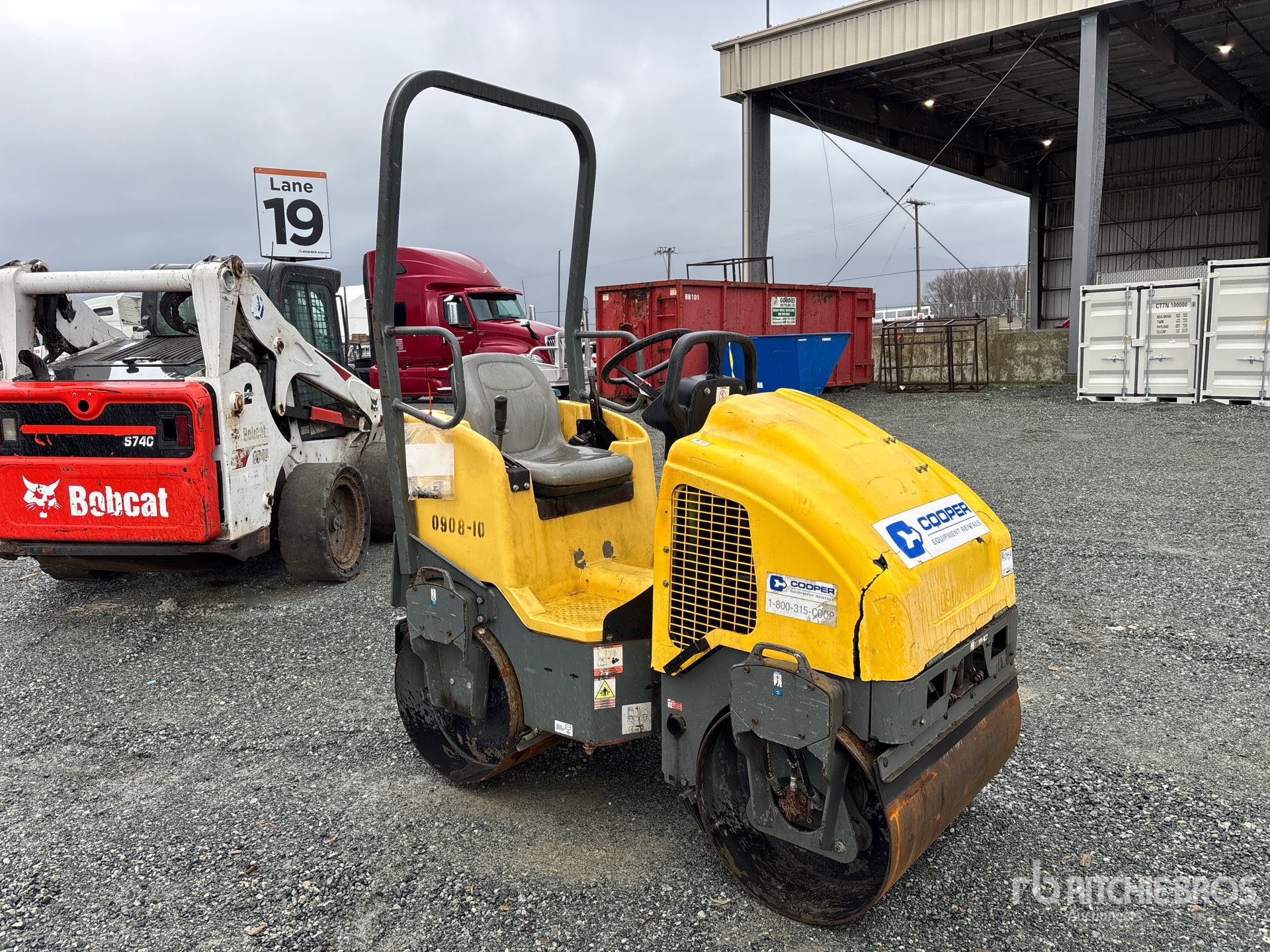 General Appearance with Picture, Right Front Corner