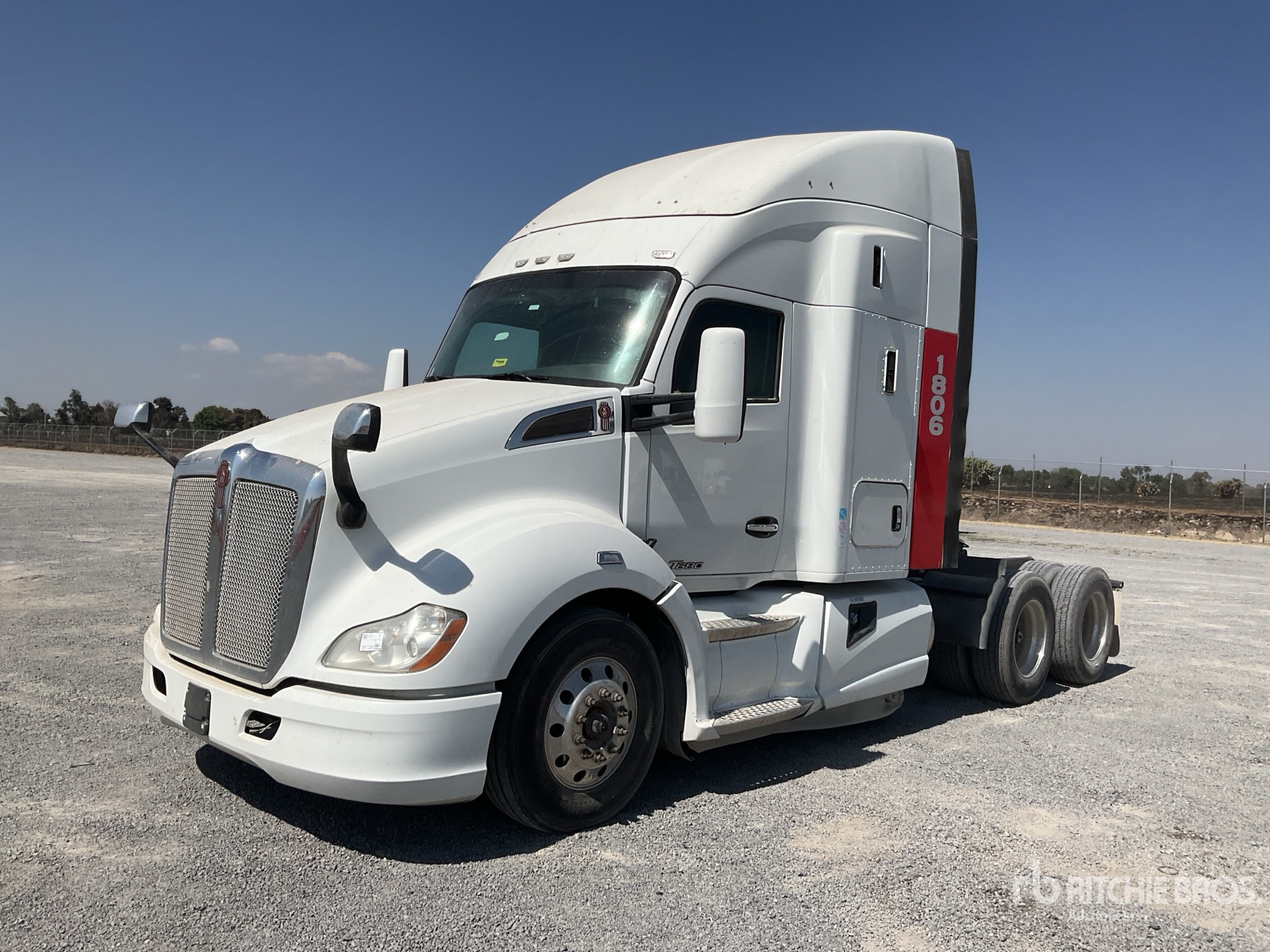 General Appearance with Featured Photo