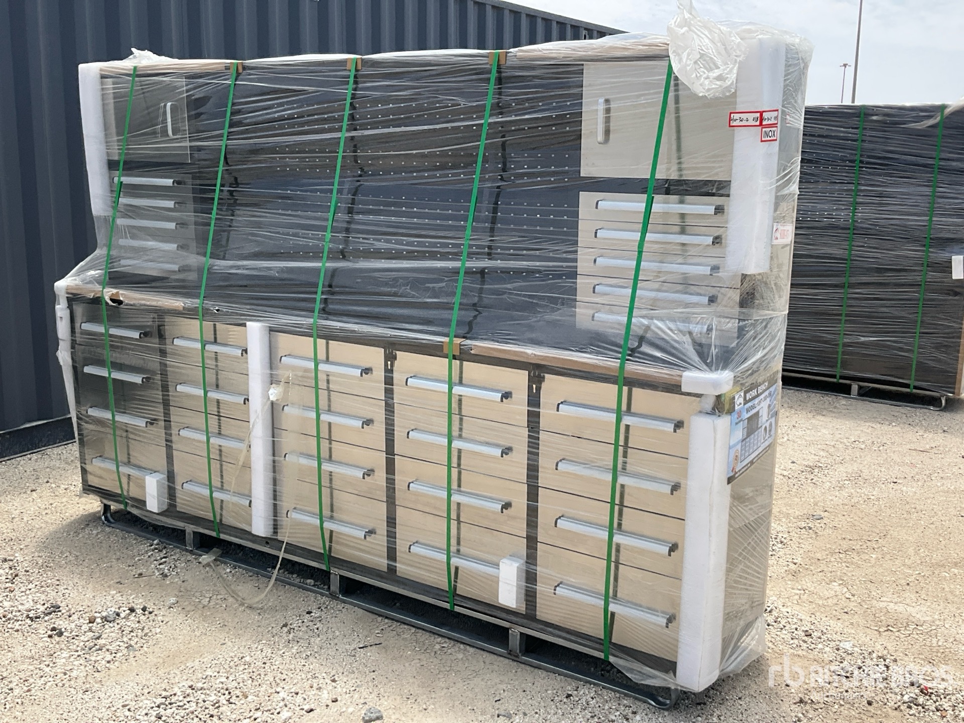 General Appearance with Picture, Left Front Corner