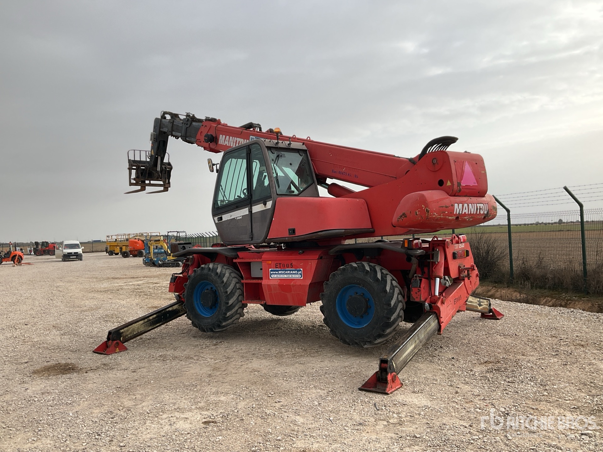 General Appearance with Picture, Left Rear Corner