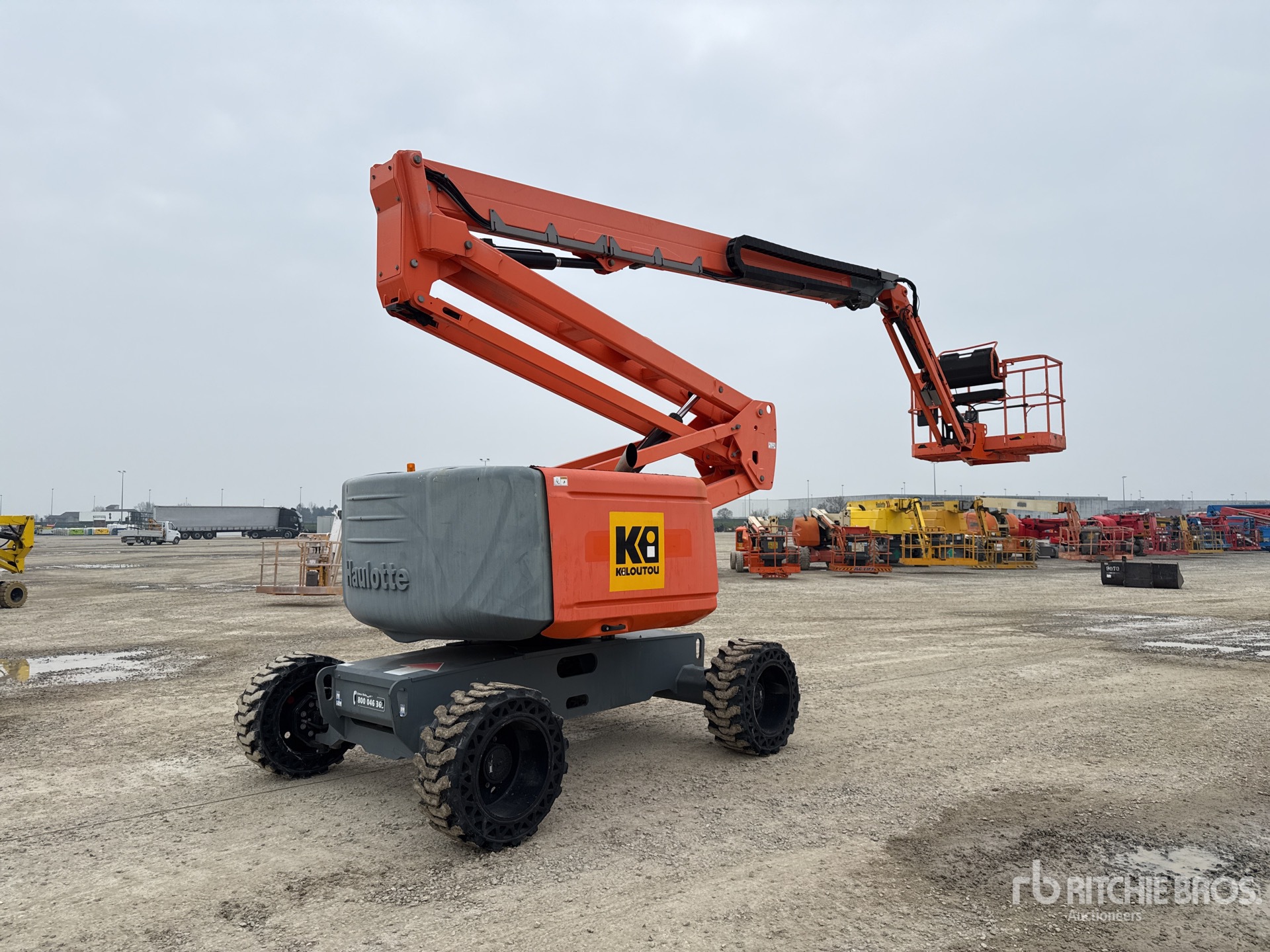 General Appearance with Picture, Right Rear Corner