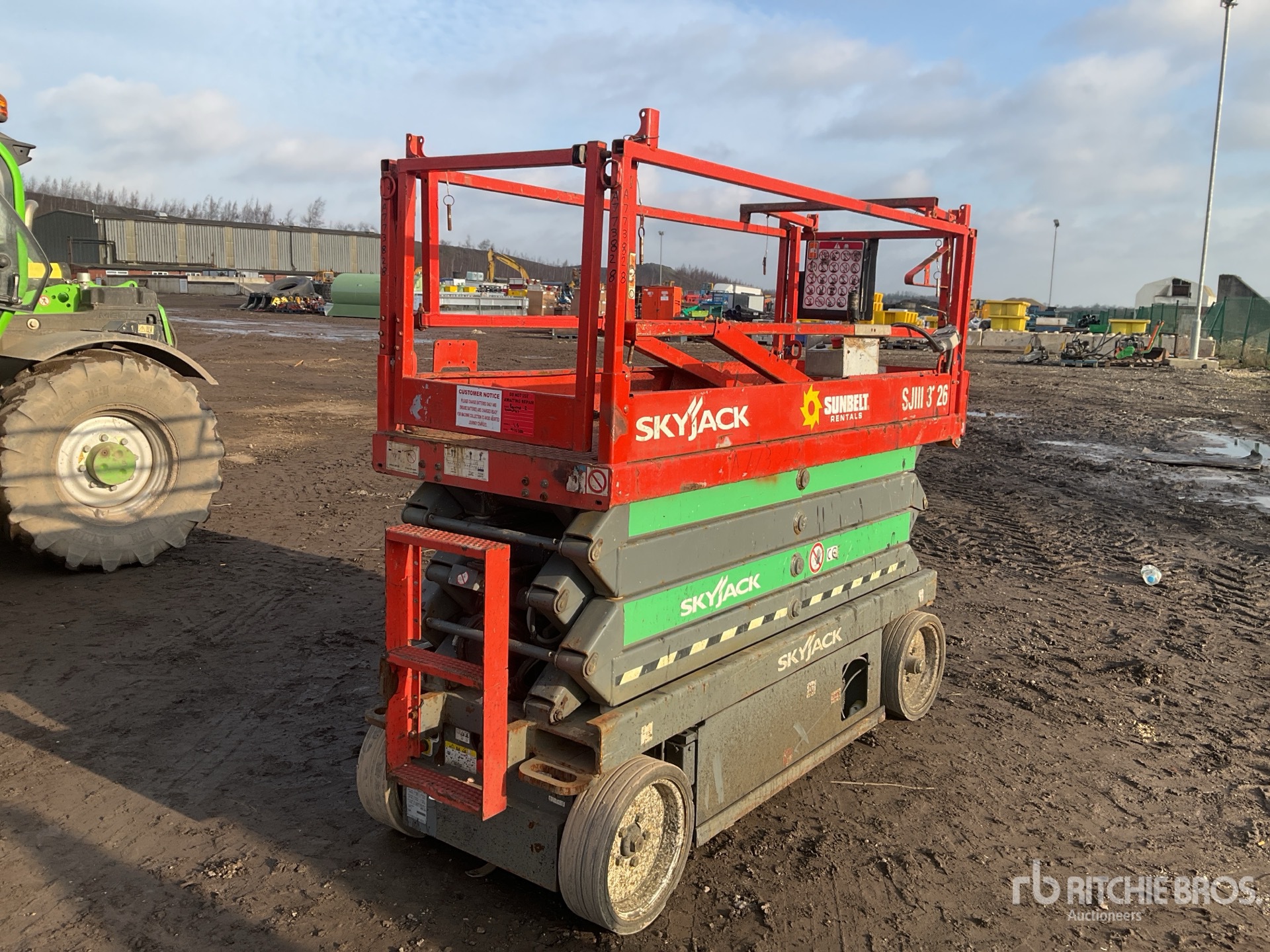 General Appearance with Picture, Right Rear Corner