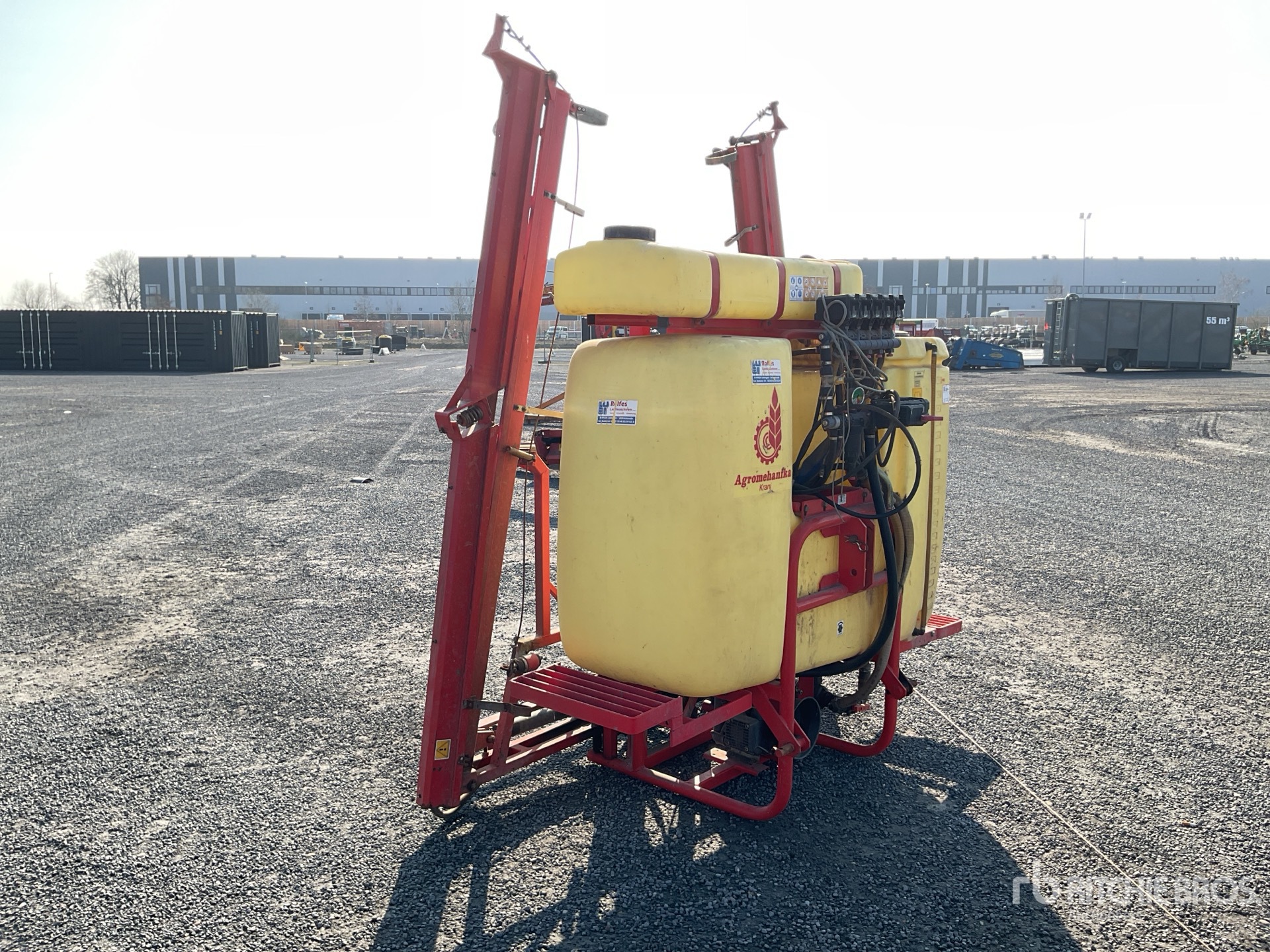 General Appearance with Picture, Right Front Corner