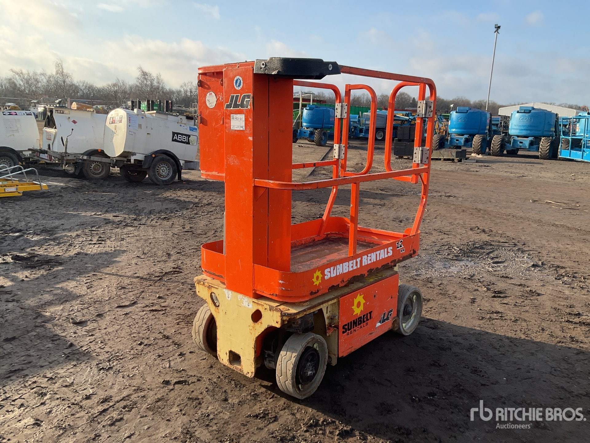 General Appearance with Picture, Left Front Corner